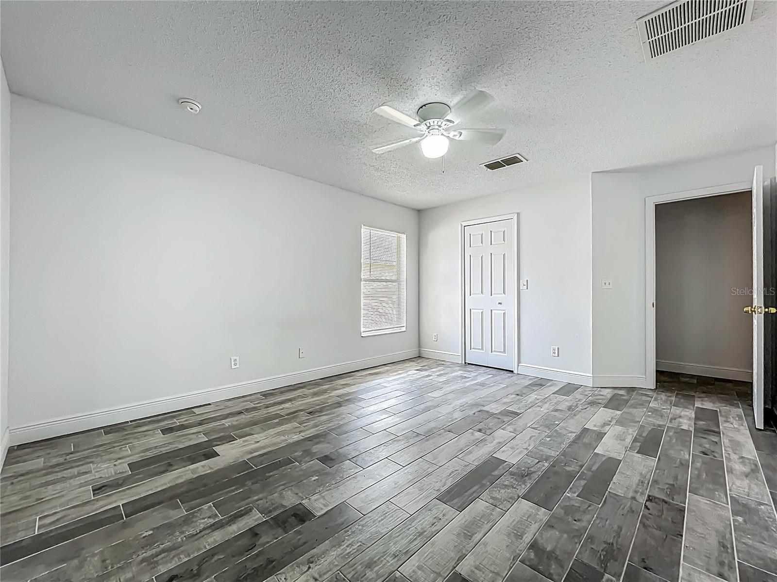 GROVELAND LEXINGTON VILLAGE PH I - Residential