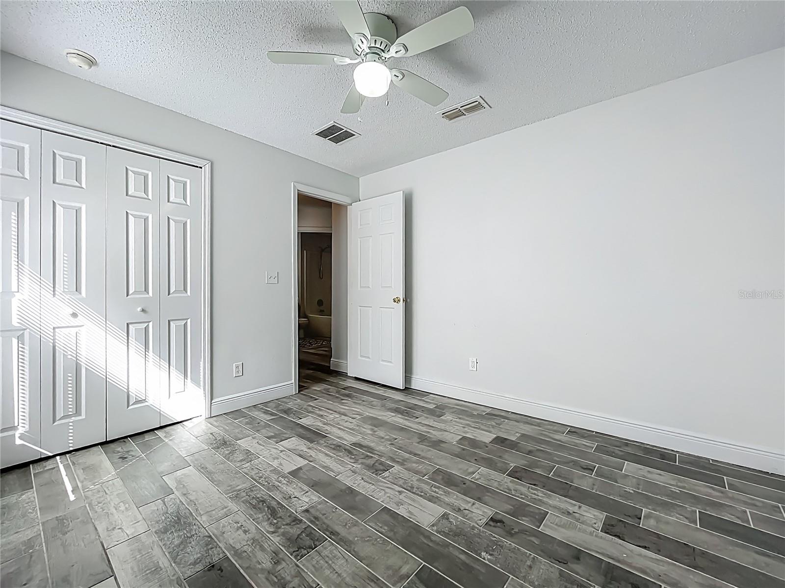 GROVELAND LEXINGTON VILLAGE PH I - Residential