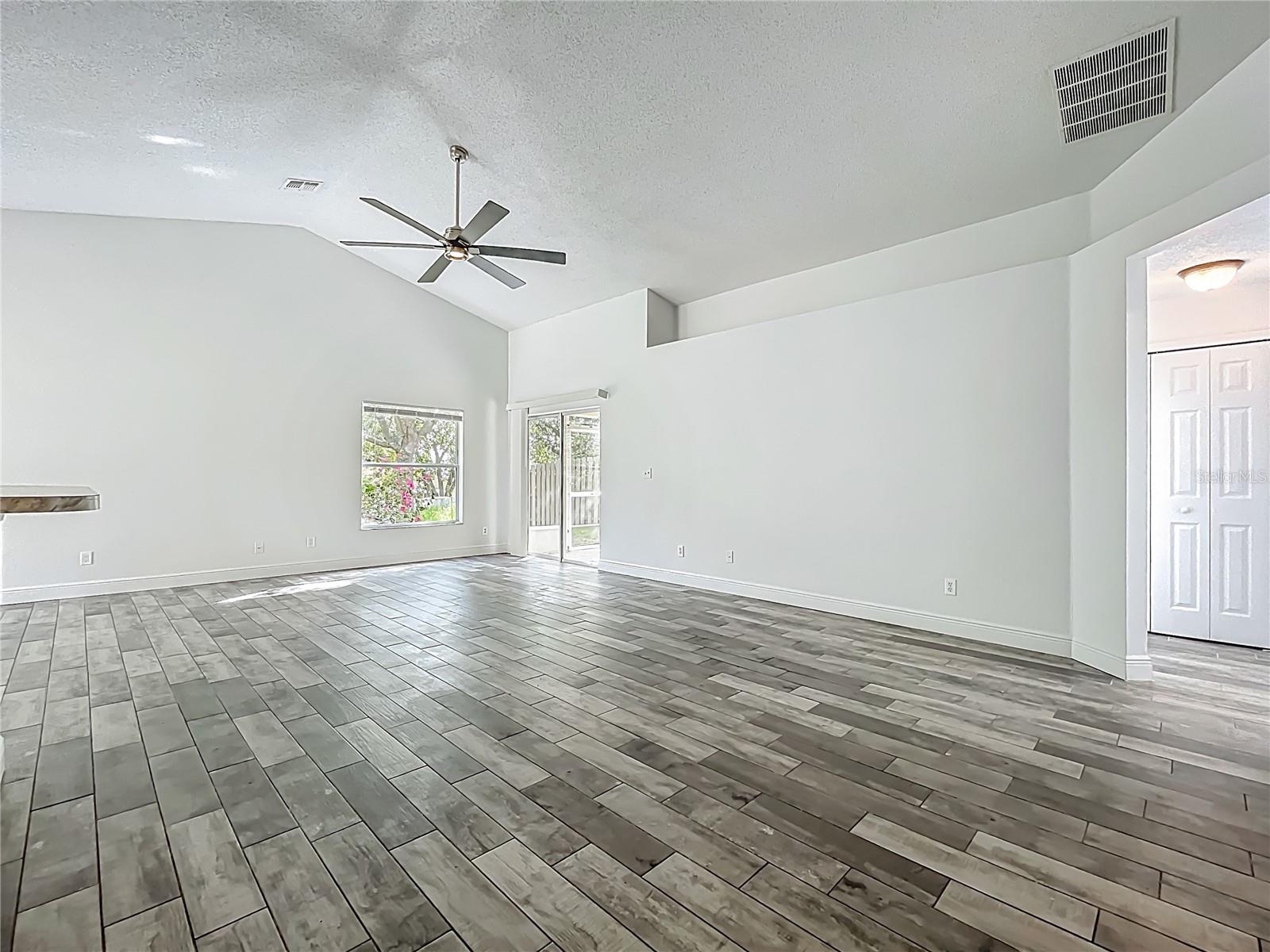 GROVELAND LEXINGTON VILLAGE PH I - Residential