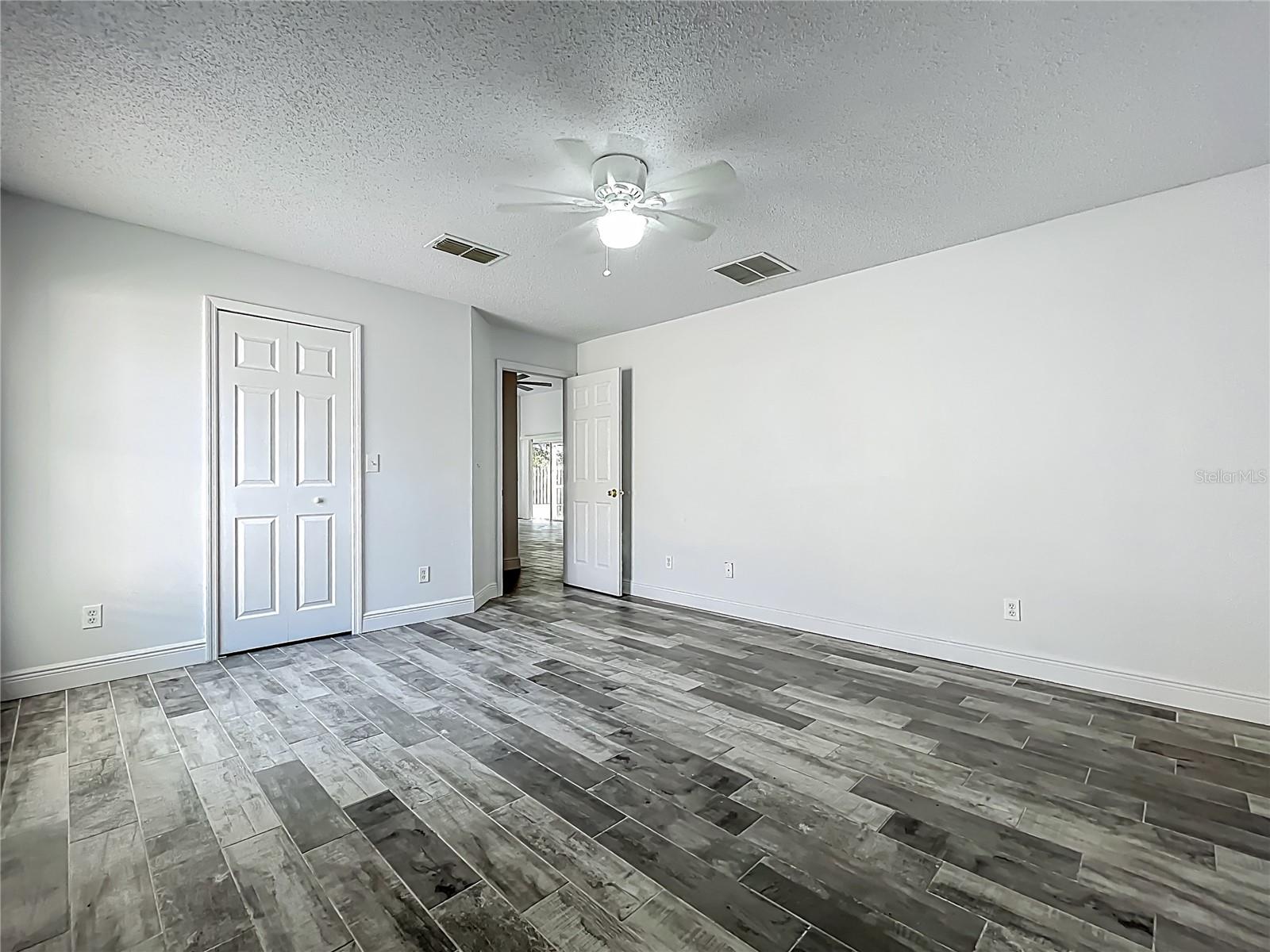 GROVELAND LEXINGTON VILLAGE PH I - Residential