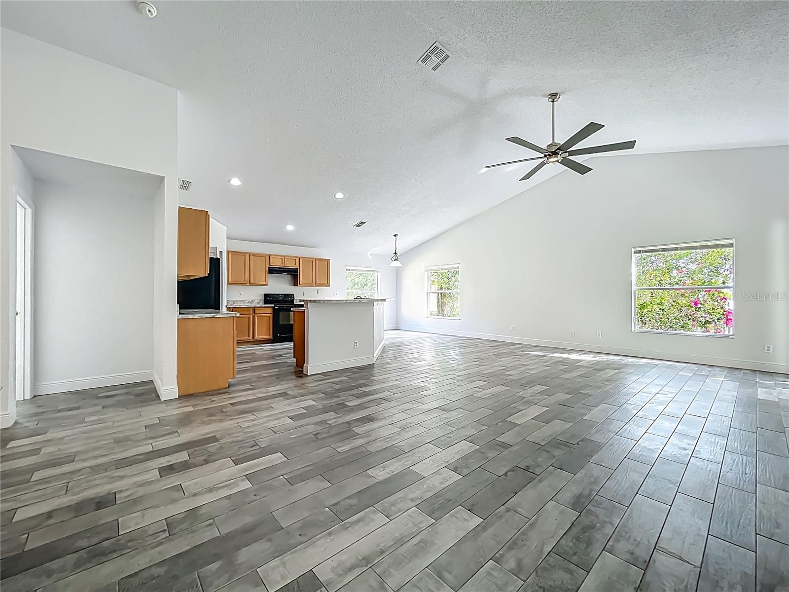 GROVELAND LEXINGTON VILLAGE PH I - Residential