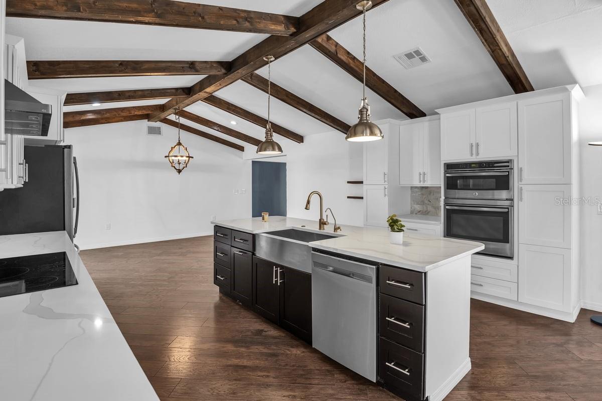 1809 BUCCANEER TERRACE