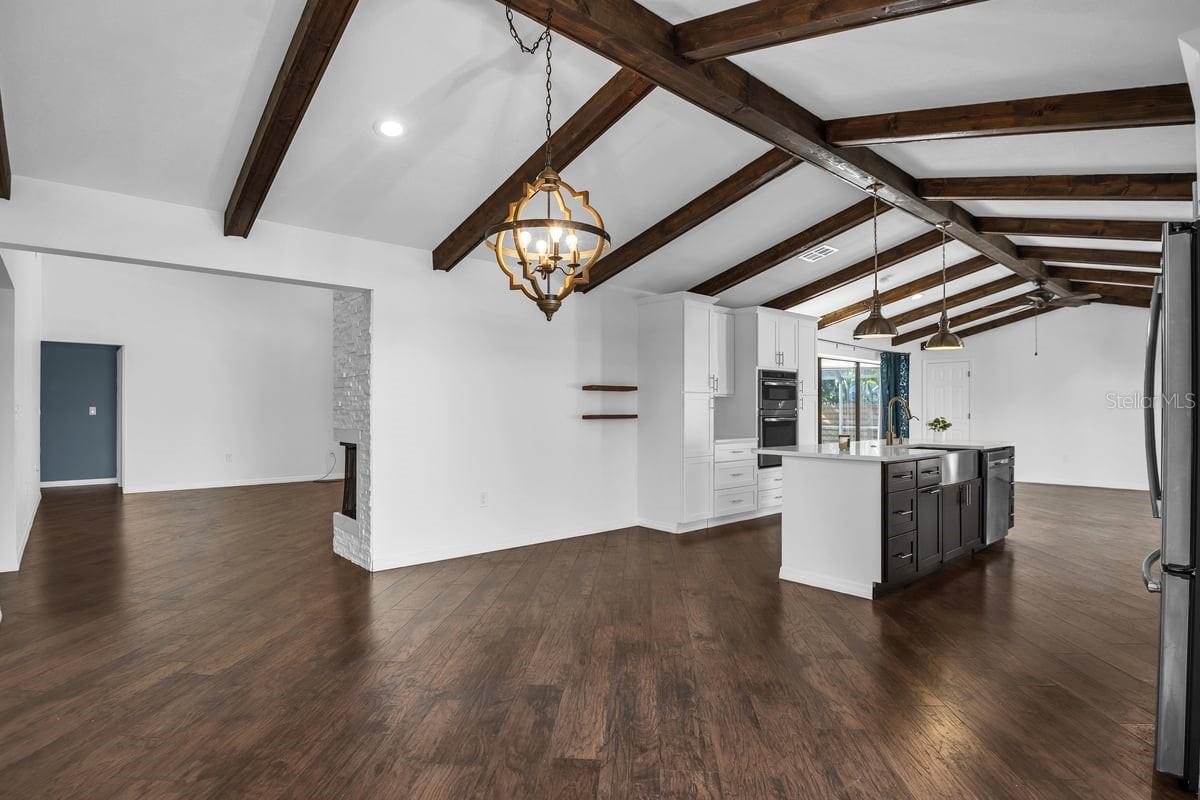 BUCCANEER BAY - Residential