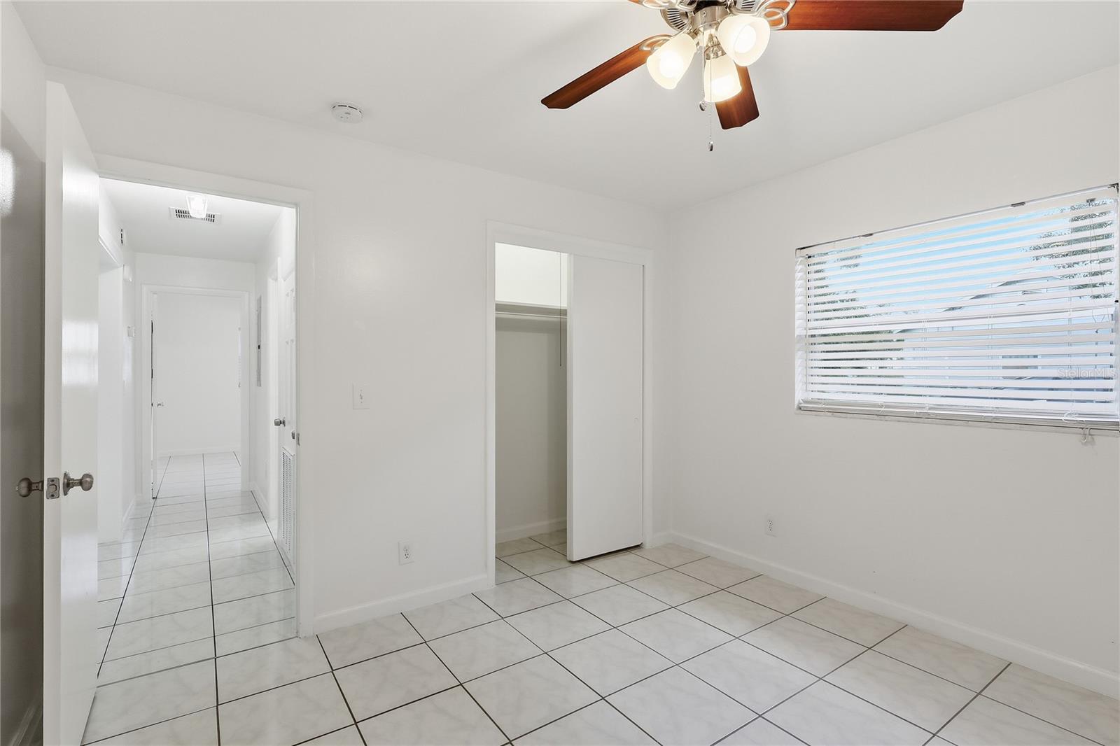 MAC FARLANE PARK - Residential Lease