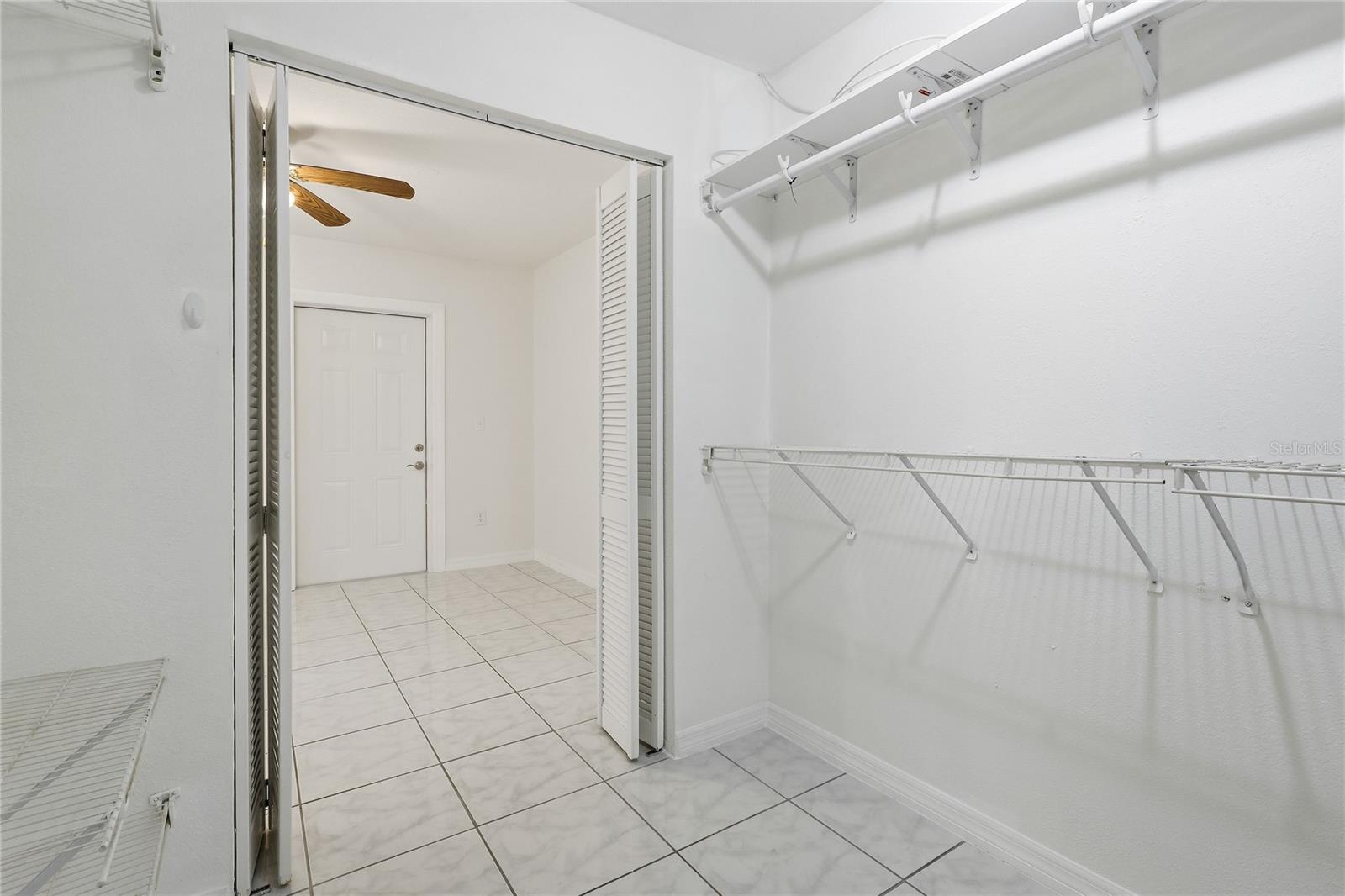 MAC FARLANE PARK - Residential Lease