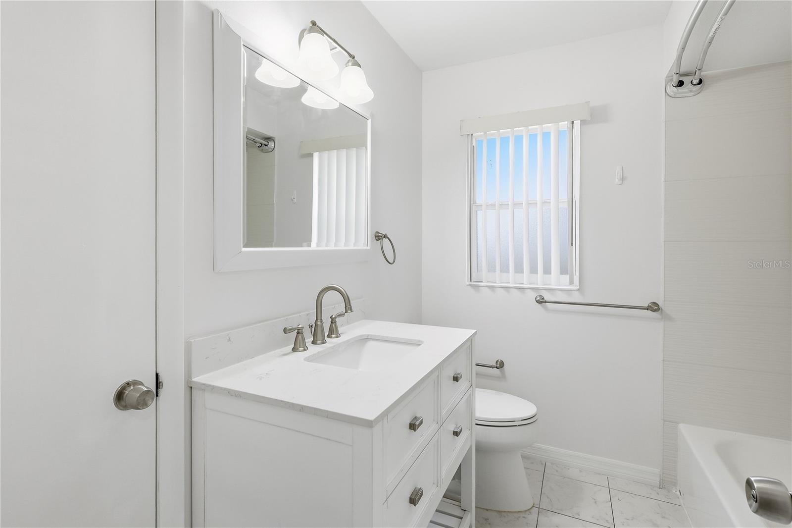 MAC FARLANE PARK - Residential Lease