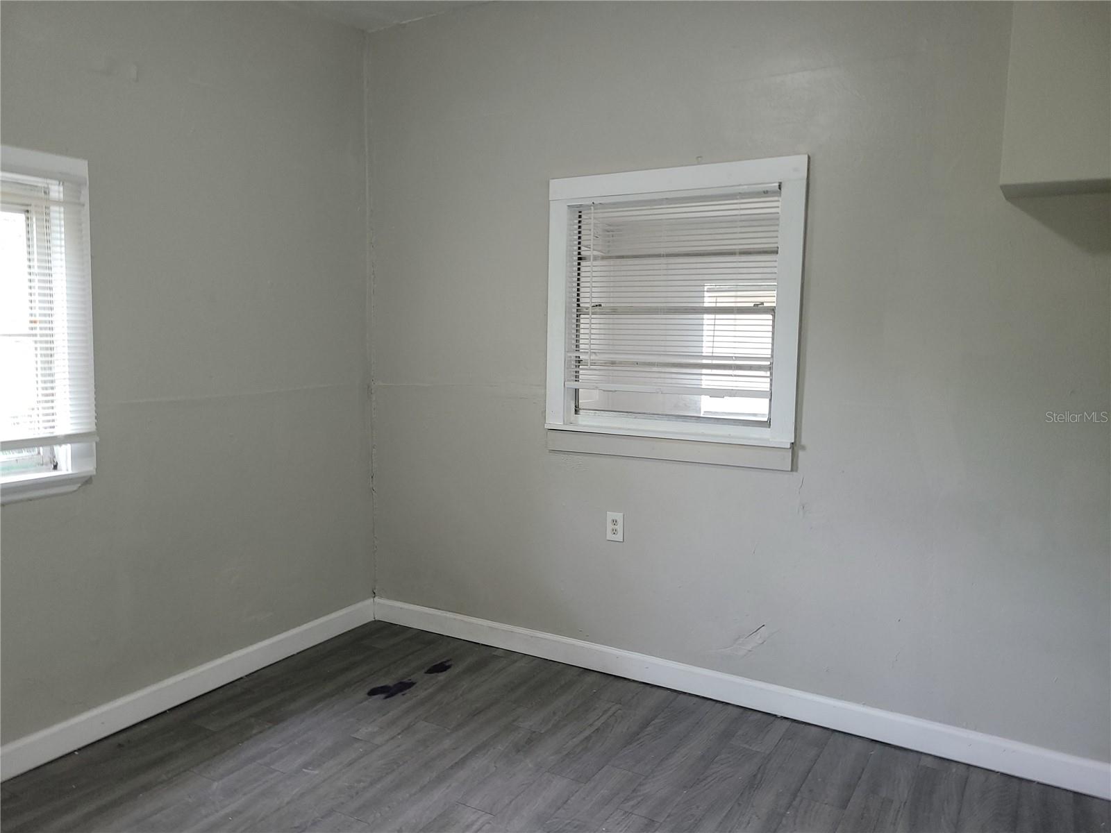 SOUTH SANFORD - Residential Lease