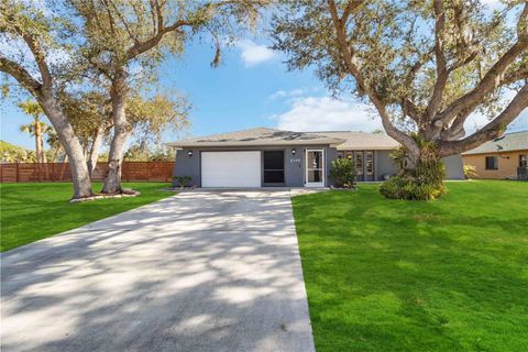 A home in PORT CHARLOTTE