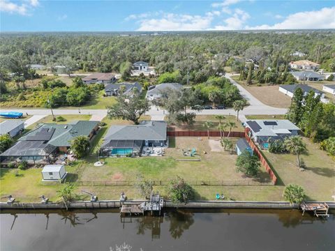 A home in PORT CHARLOTTE