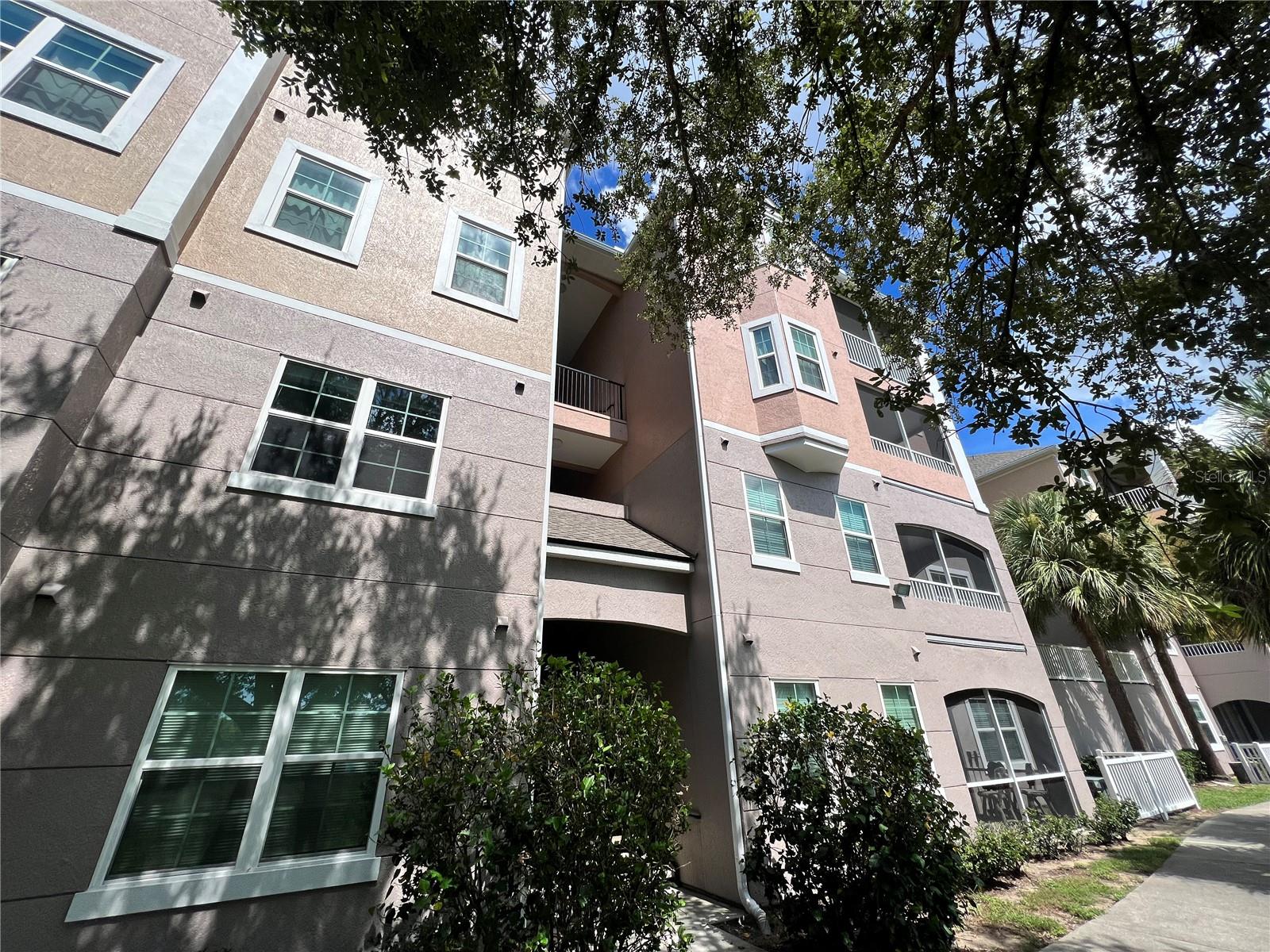 HAMPTONS/METROWEST - Residential Lease