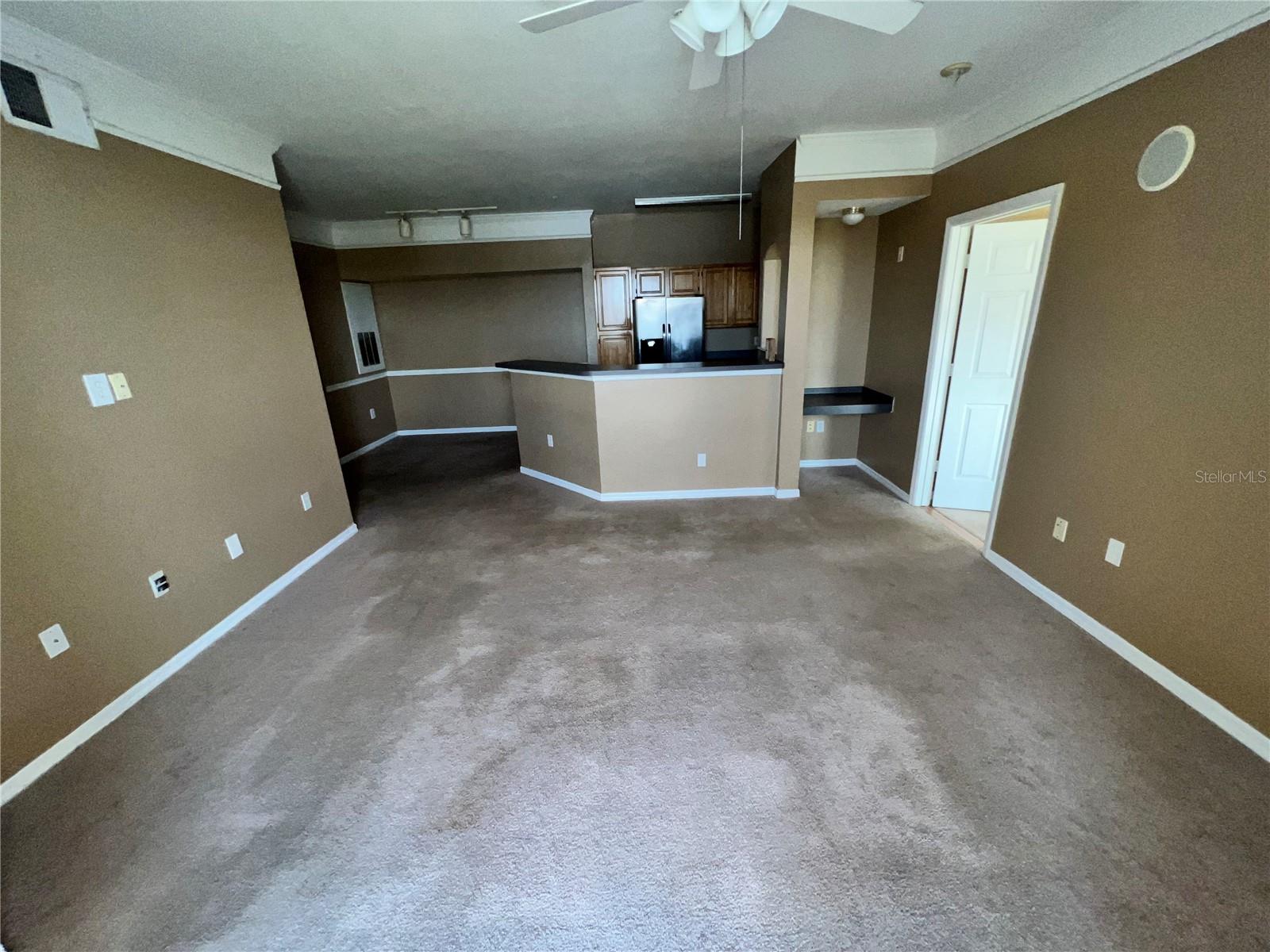 HAMPTONS/METROWEST - Residential Lease