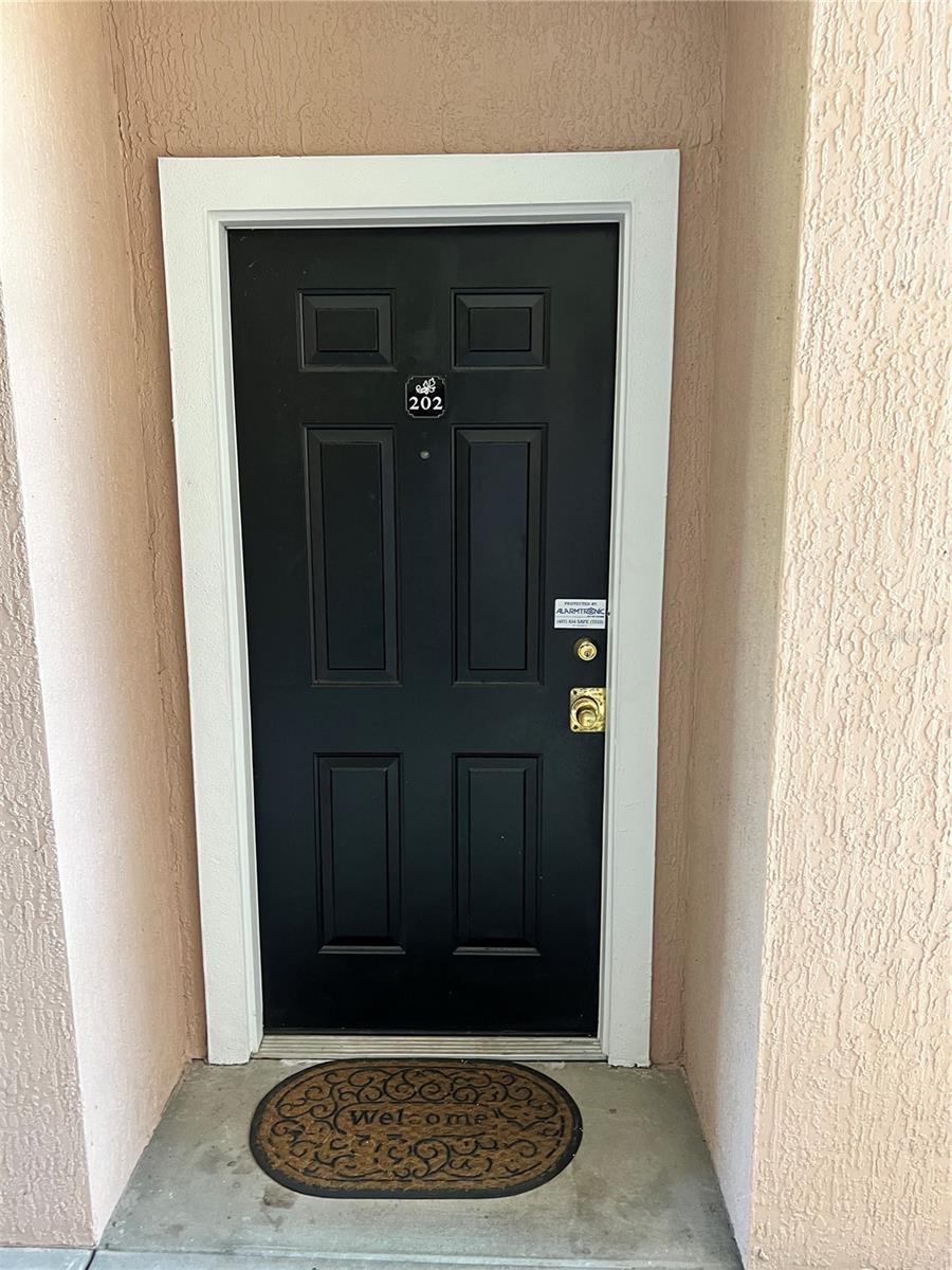 HAMPTONS/METROWEST - Residential Lease