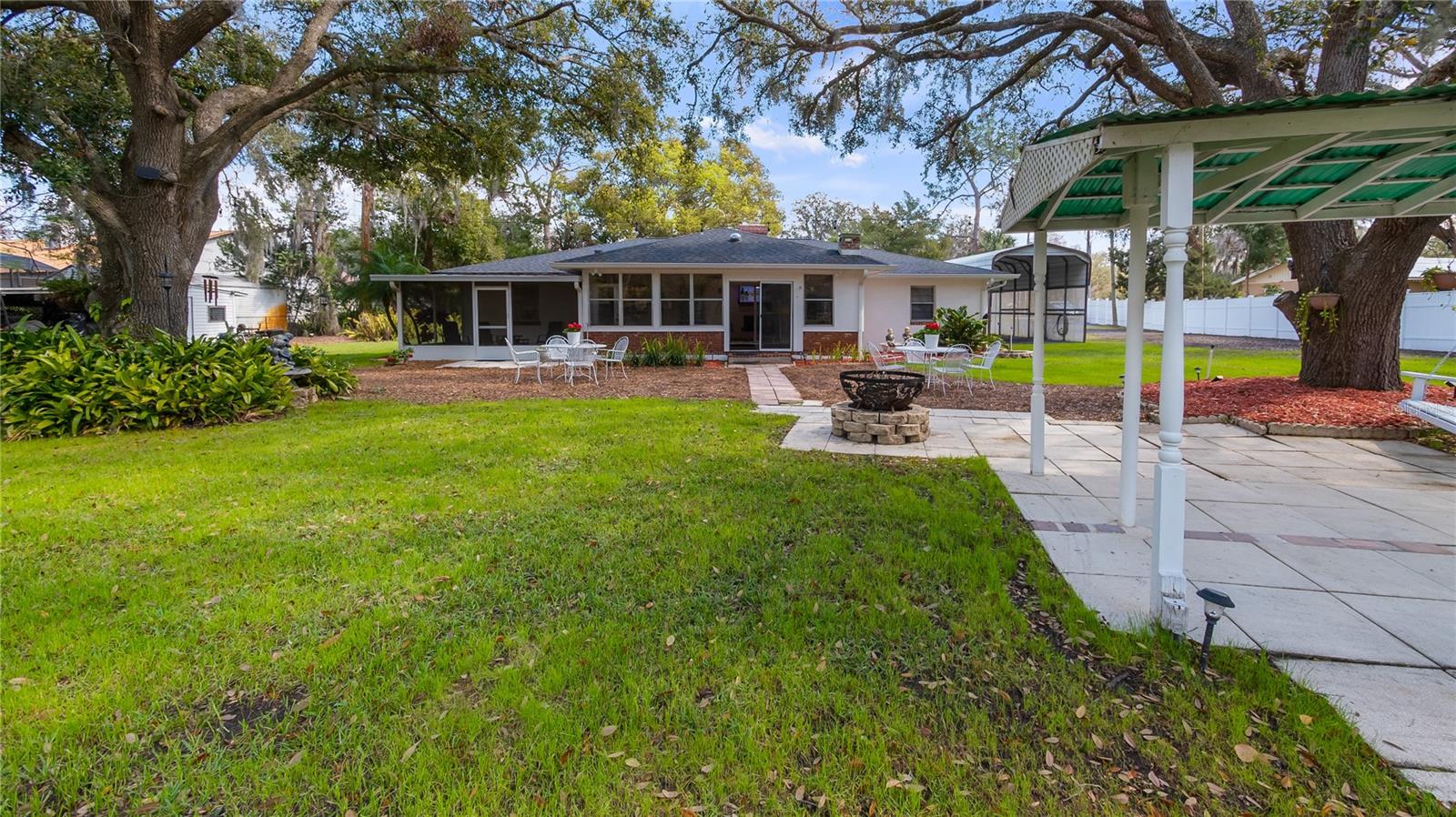 LAKE MINNEHAHA SHORES UNIT 02 - Residential