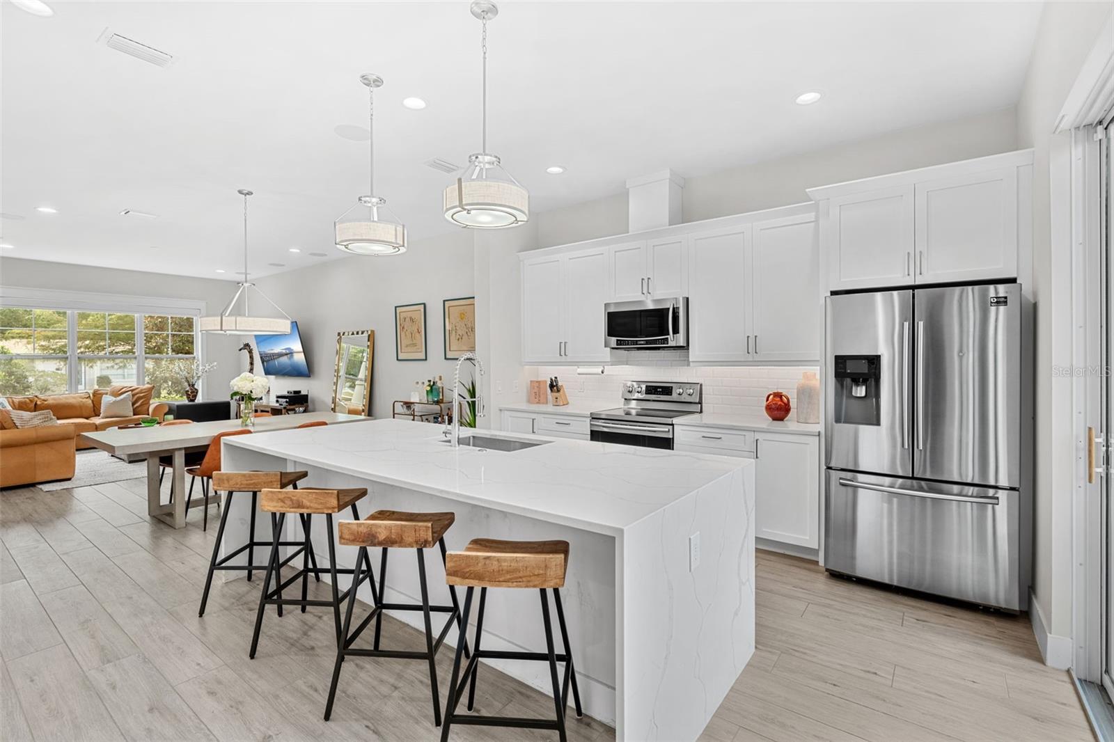 PARK SHORE - Residential