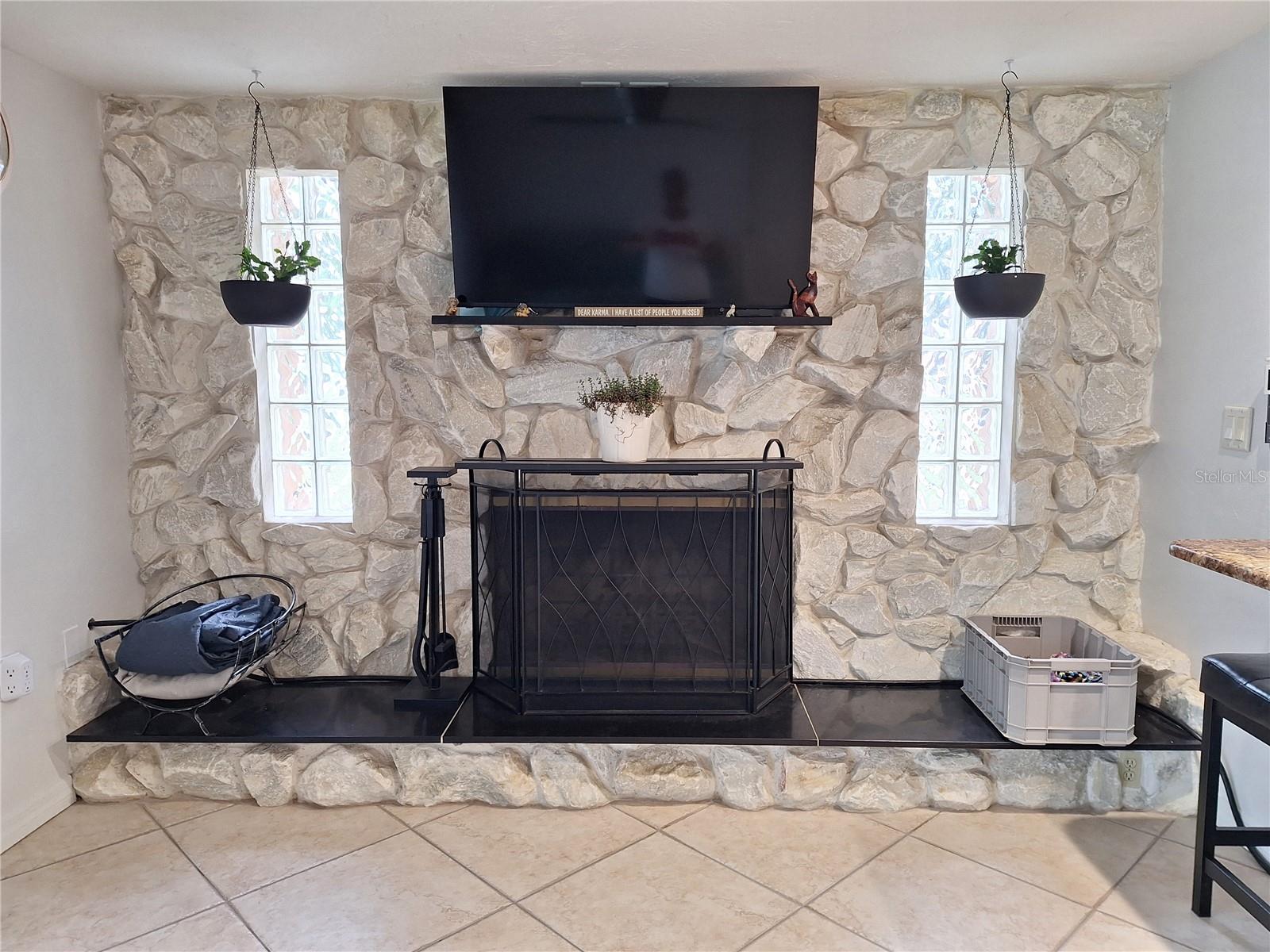 GOLDEN ACRES - Residential