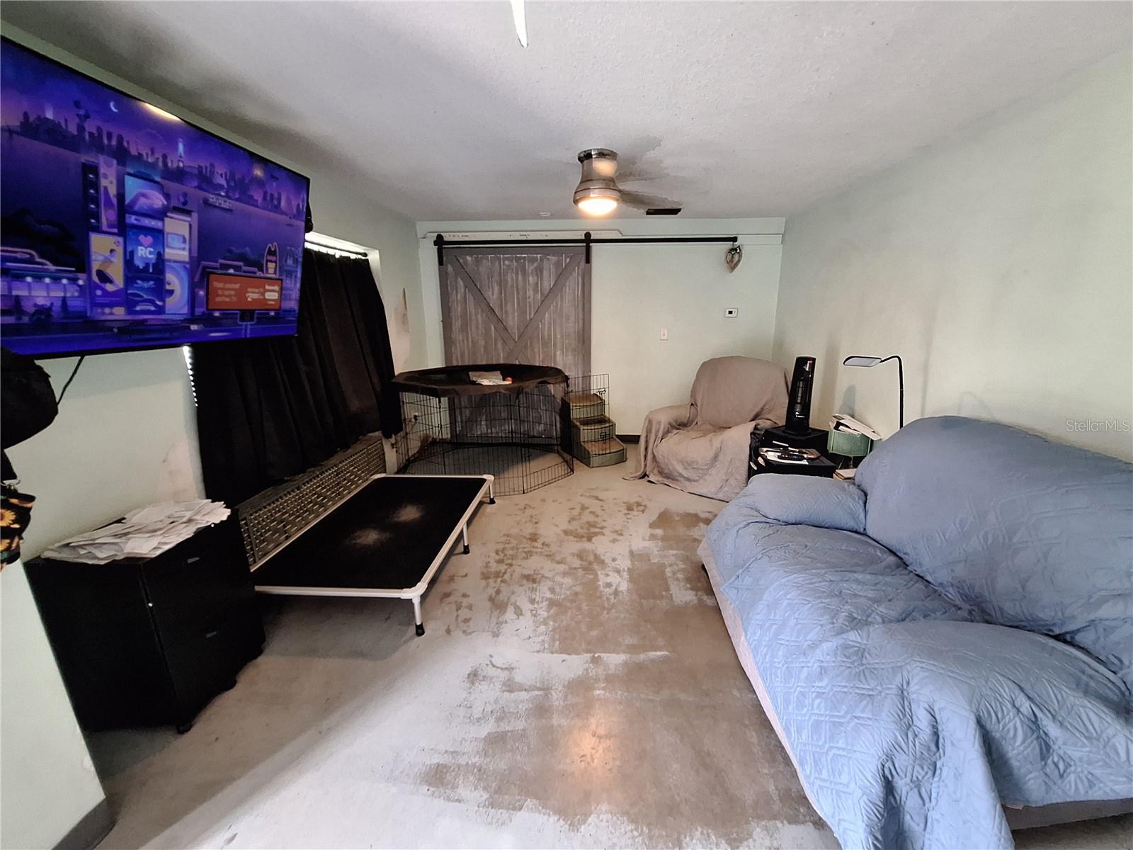 GOLDEN ACRES - Residential