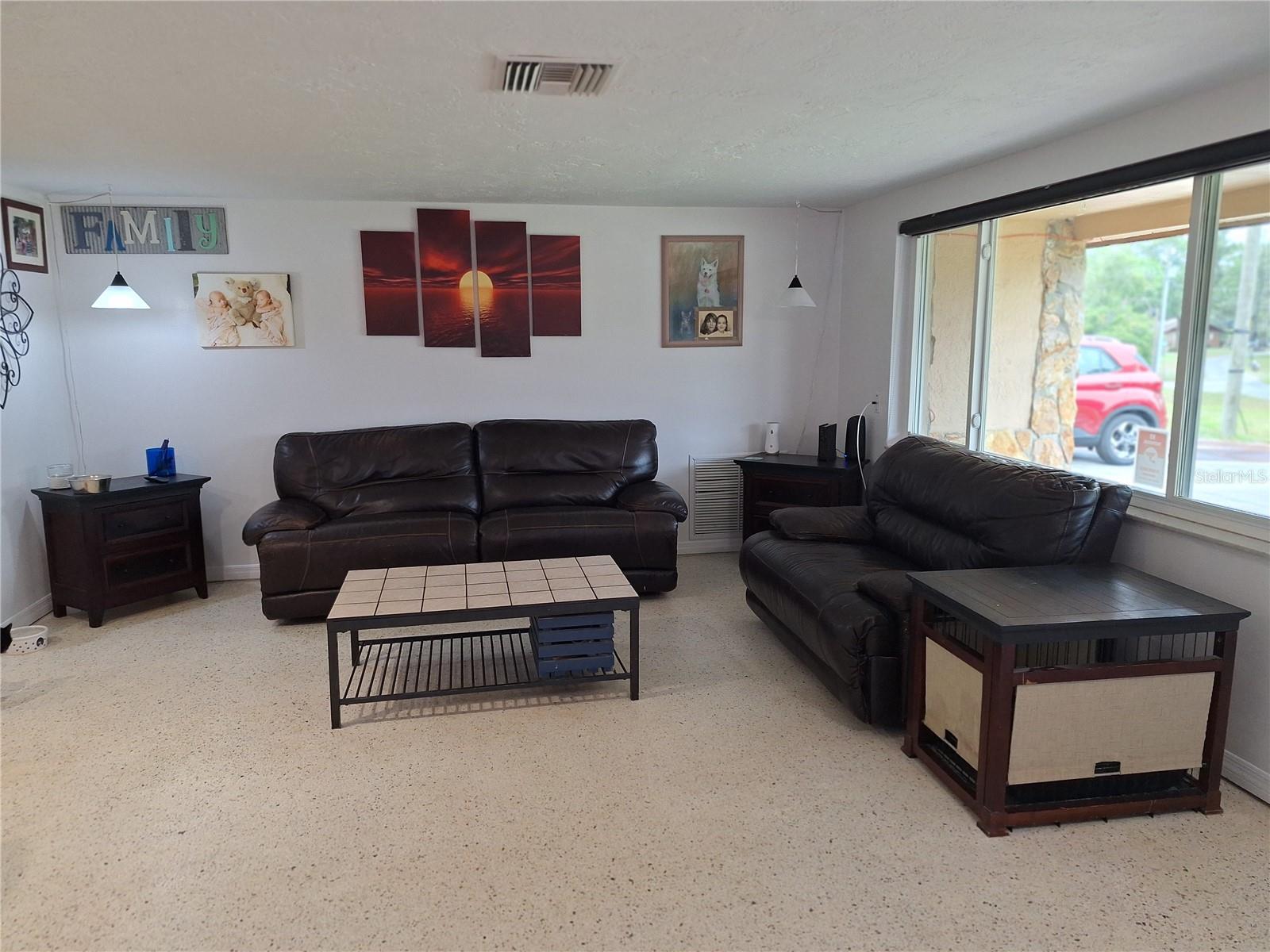 GOLDEN ACRES - Residential