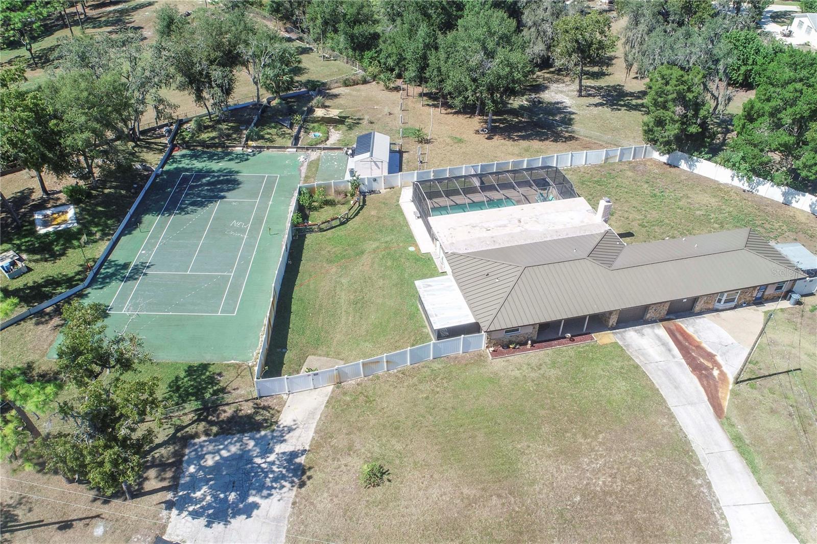 GOLDEN ACRES - Residential