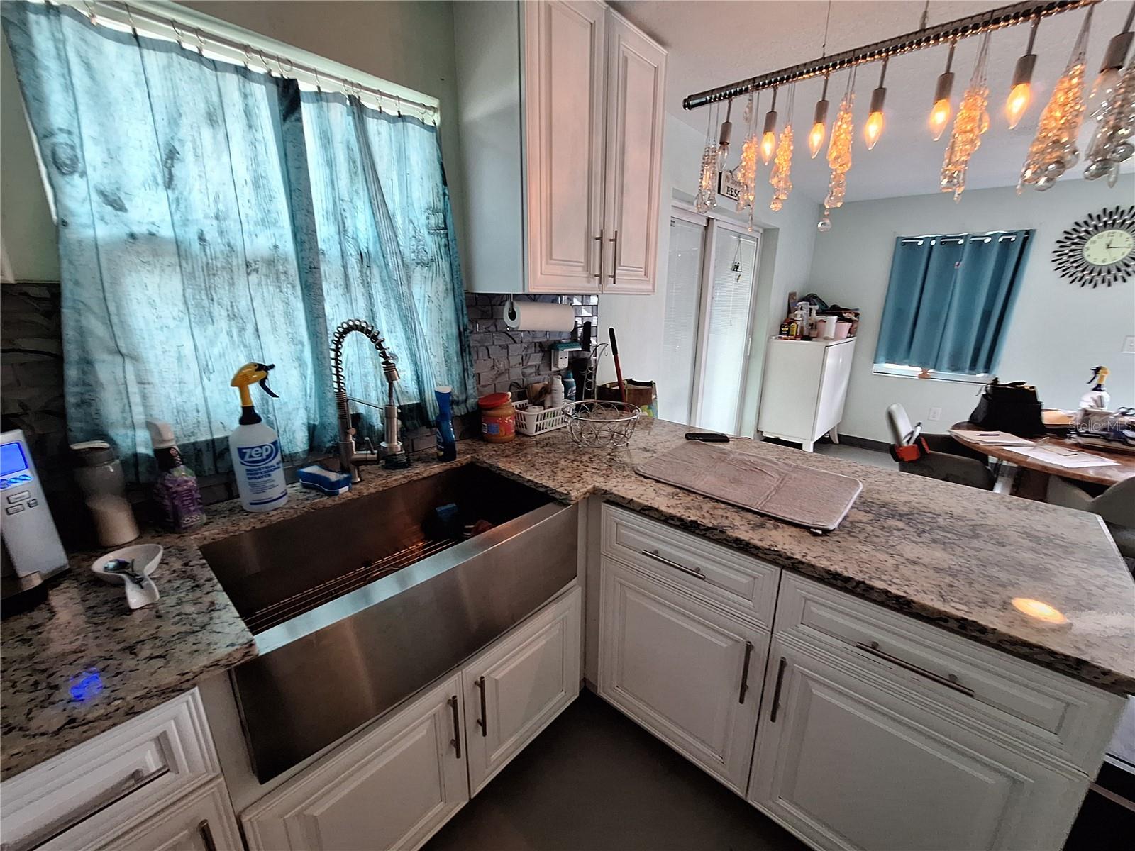 GOLDEN ACRES - Residential