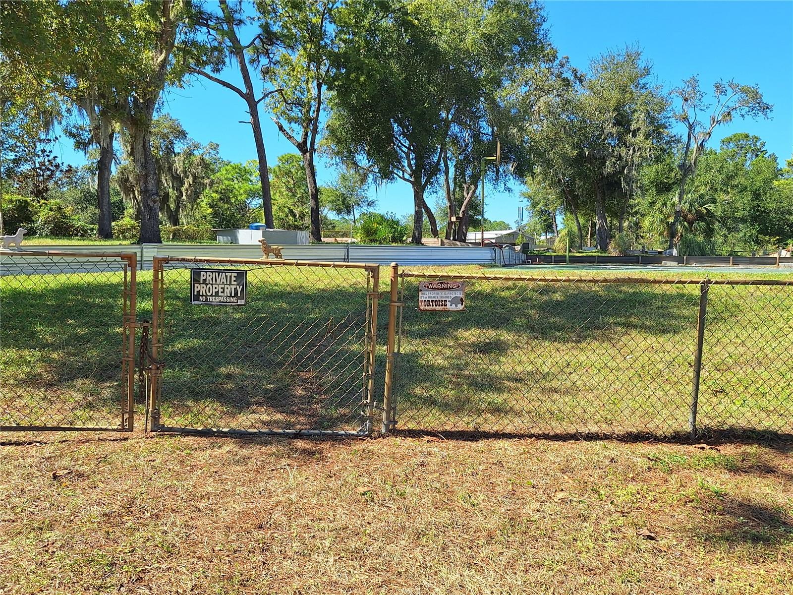 GOLDEN ACRES - Residential