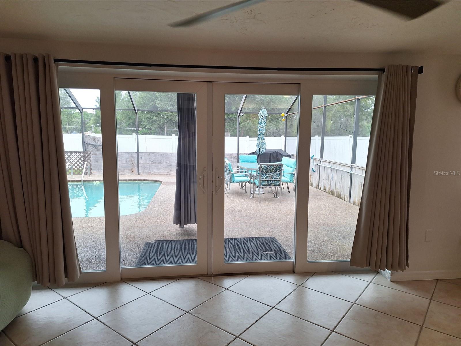 GOLDEN ACRES - Residential