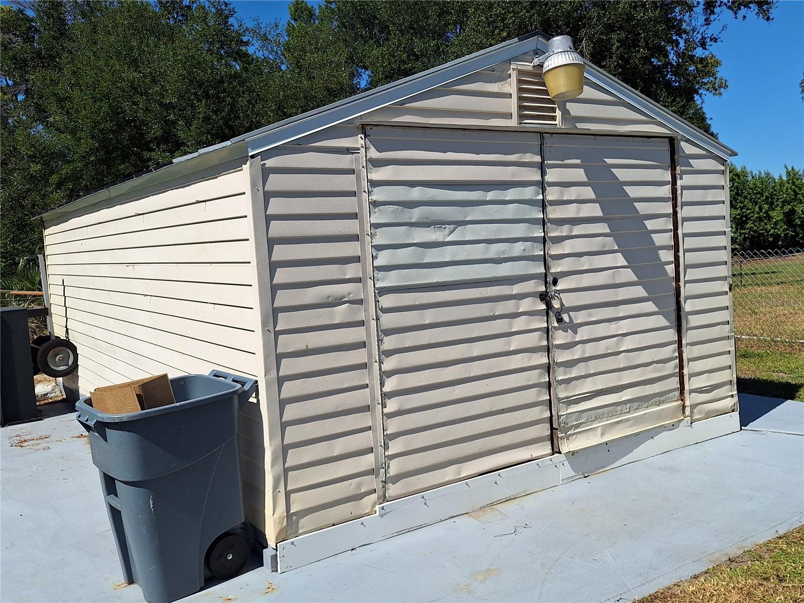 GOLDEN ACRES - Residential