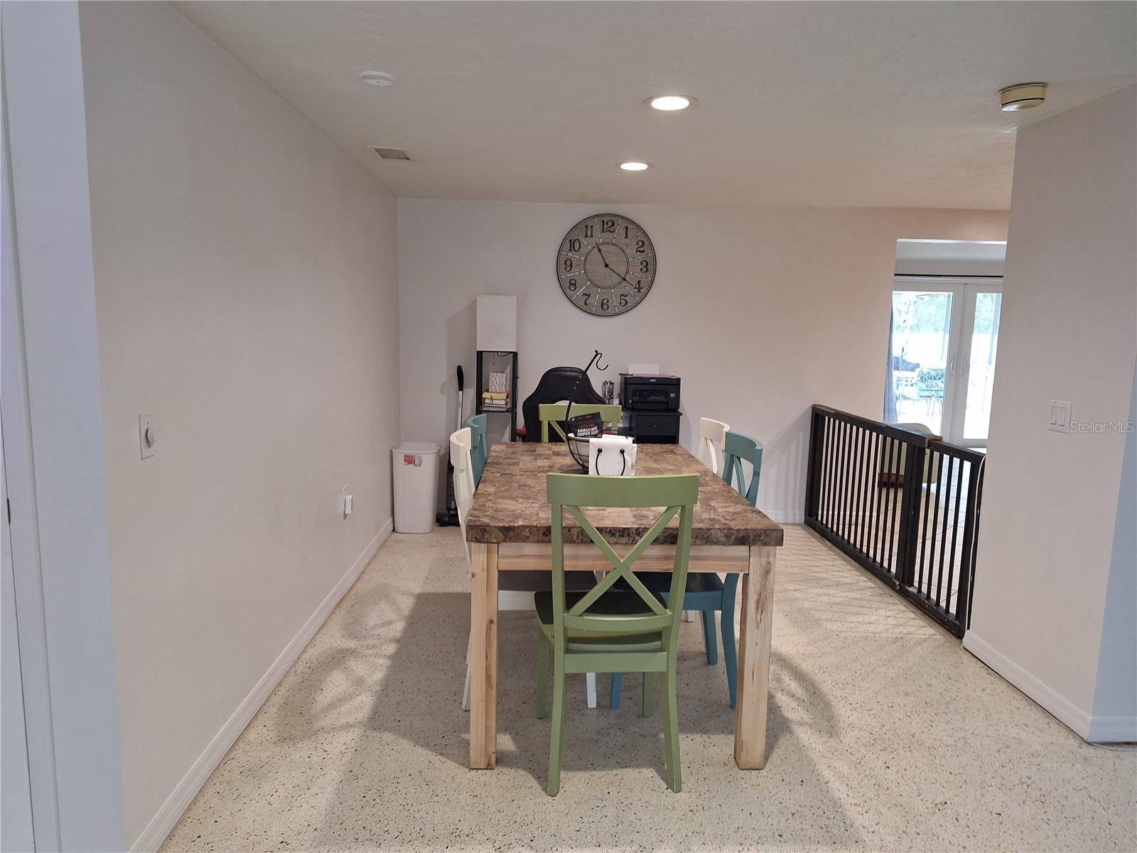 GOLDEN ACRES - Residential