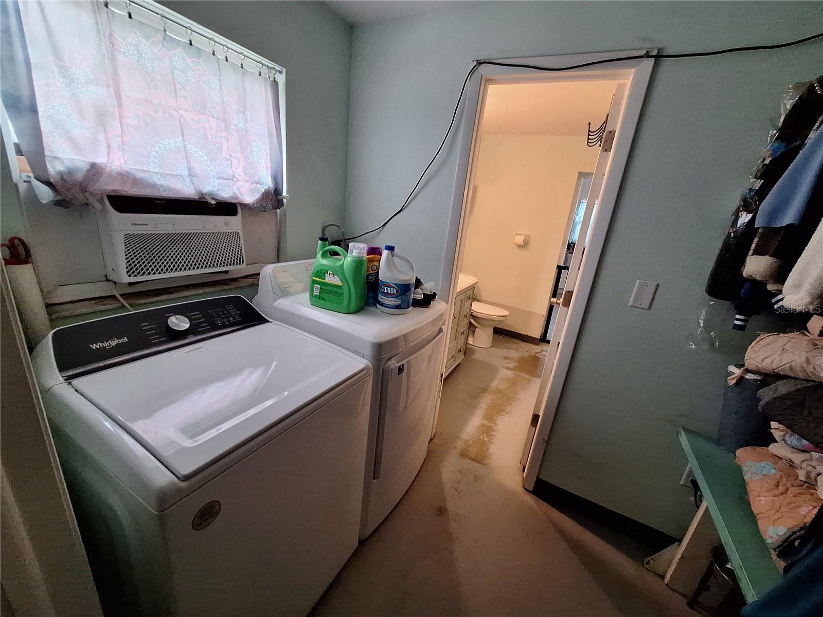 GOLDEN ACRES - Residential