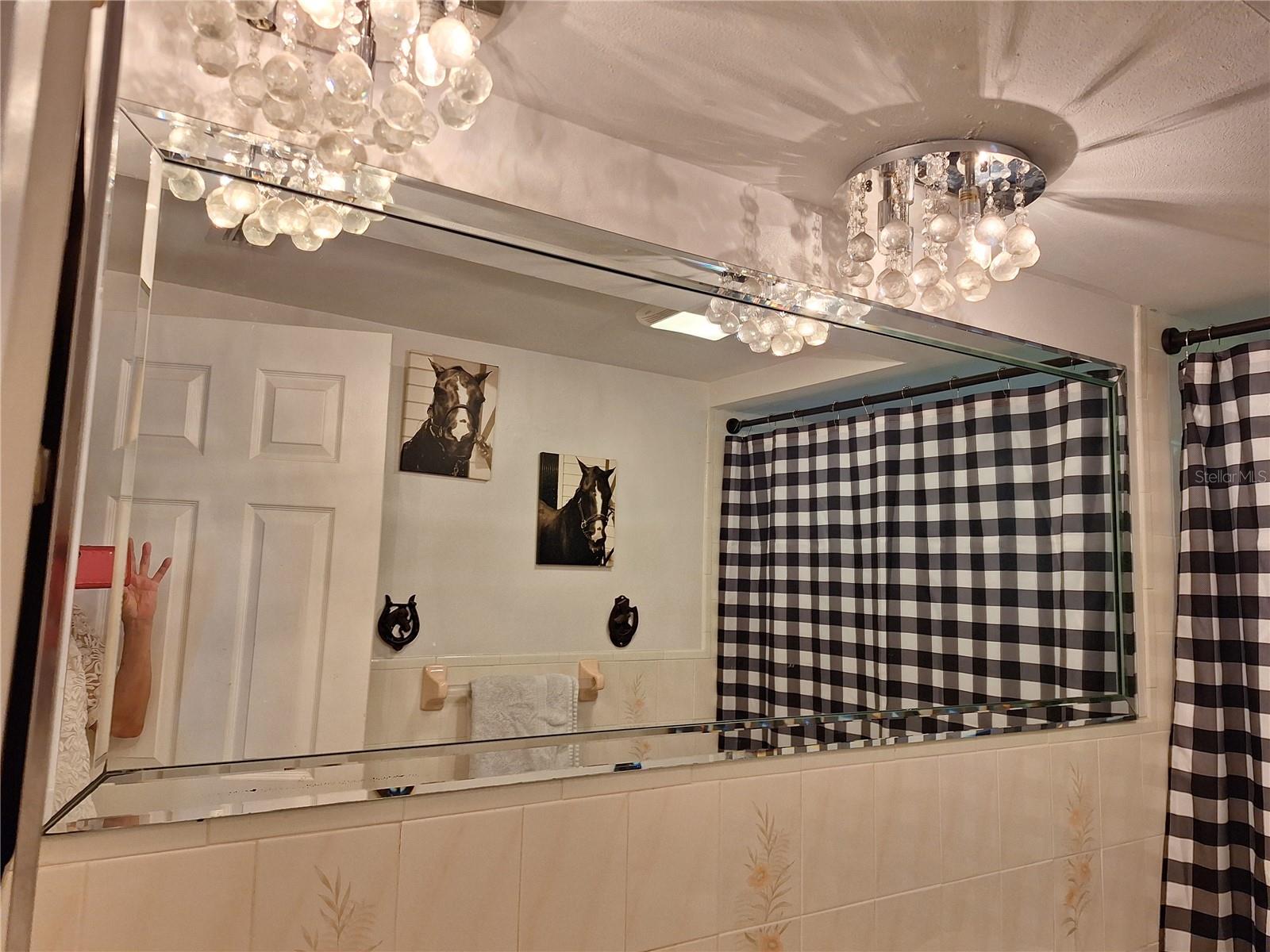 GOLDEN ACRES - Residential