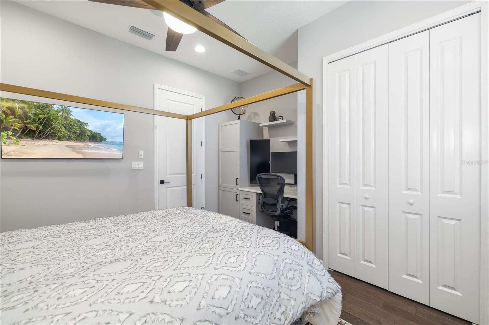 WATERCOLOR PLACE I - Residential