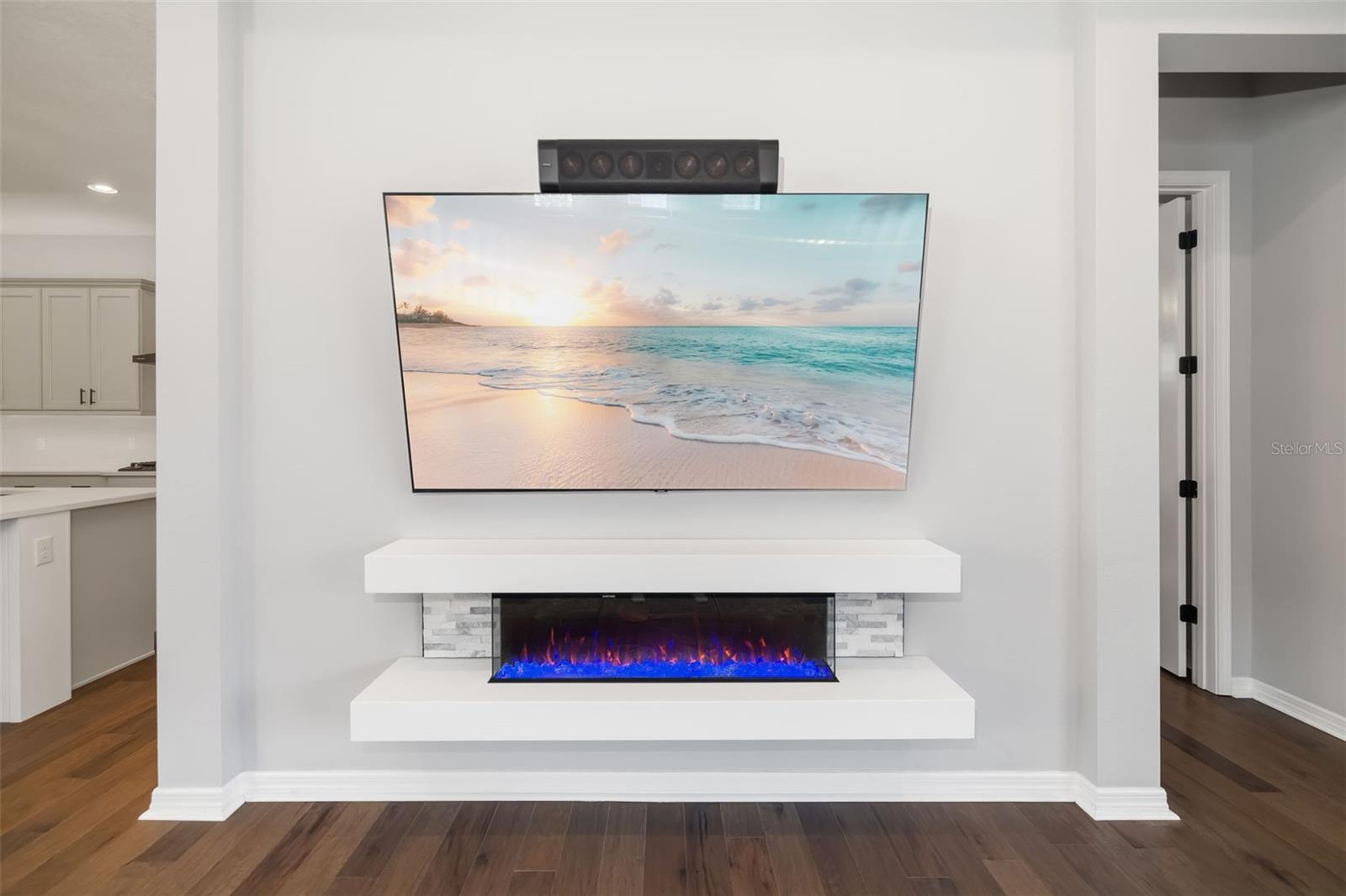 WATERCOLOR PLACE I - Residential