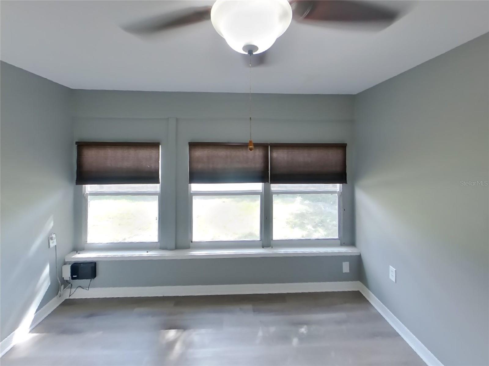 SOUTH VENICE - Residential Lease