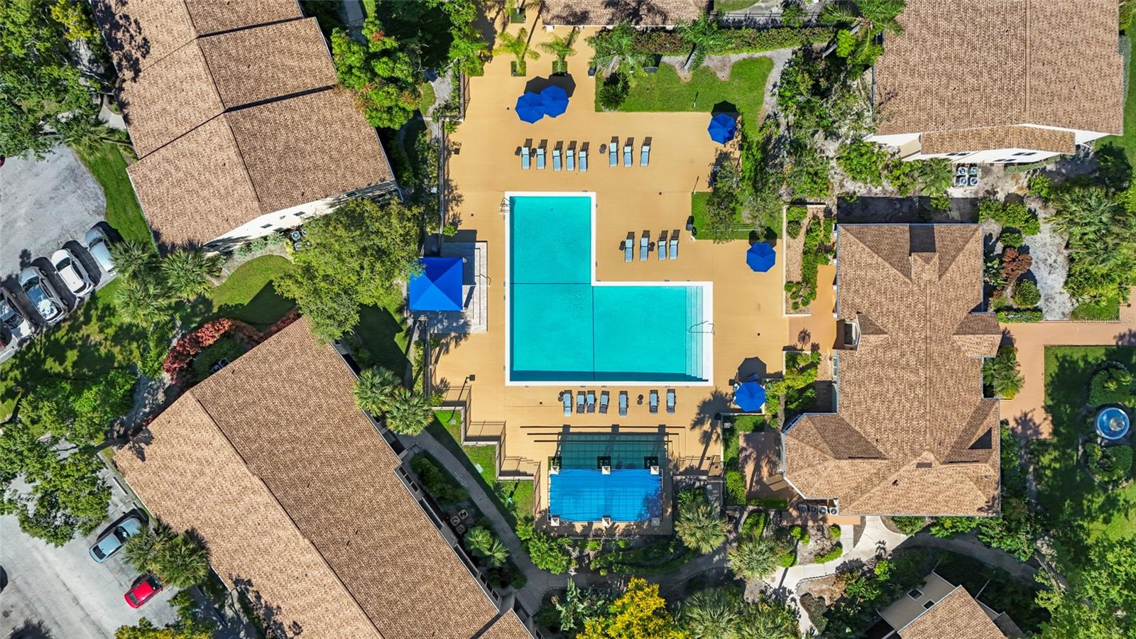 VINTAGE GRAND - Residential Lease