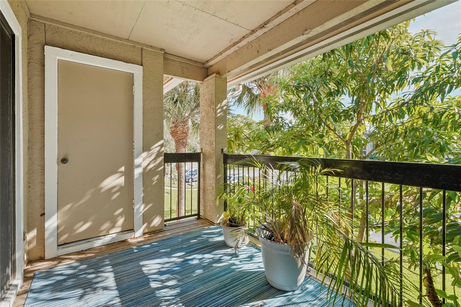 VINTAGE GRAND - Residential Lease