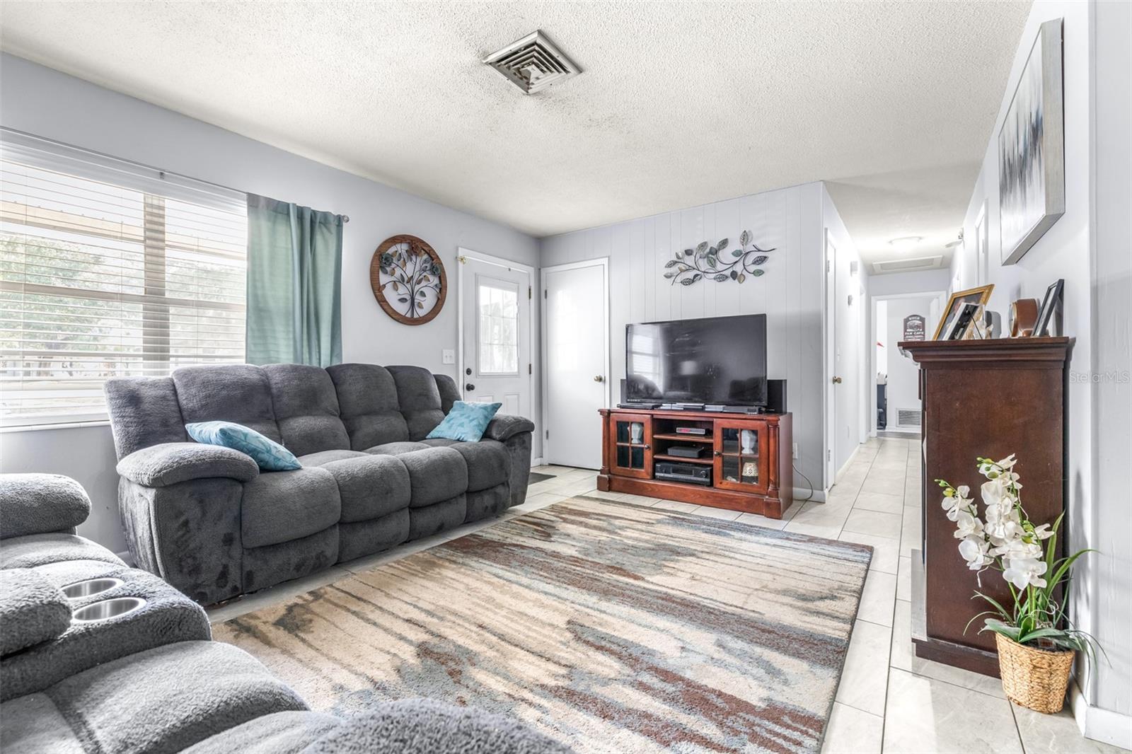 1655 N FLORAL AVENUE