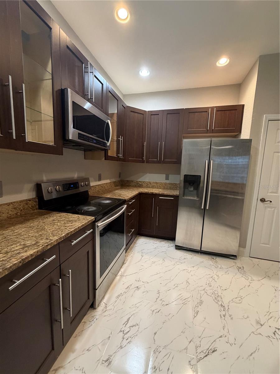 FLORA RIDGE CONDO PH 8 BLDG 11 - Residential
