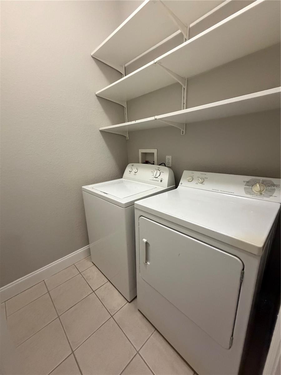 FLORA RIDGE CONDO PH 8 BLDG 11 - Residential