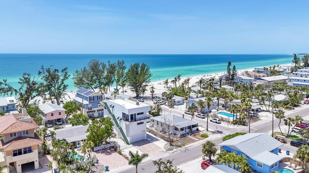 Photo of 2918 Avenue E, Holmes Beach, FL 34217 (MLS # A4650561)