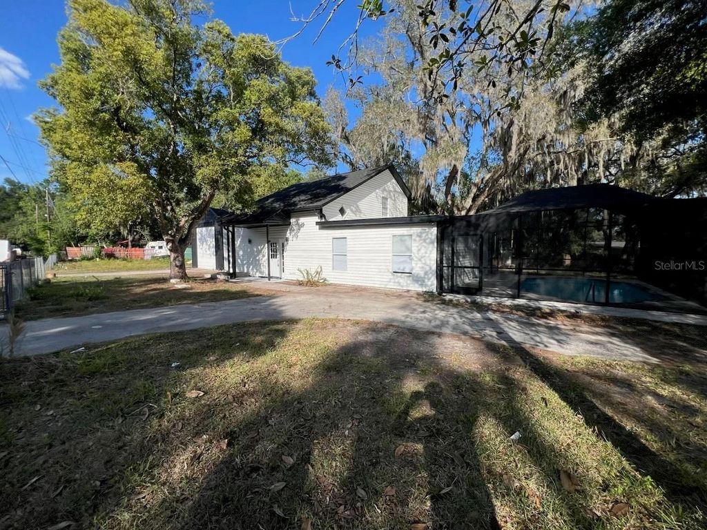 Photo of 11891 Lakewood Drive, Hudson, FL 34669 (MLS # TB8500206)