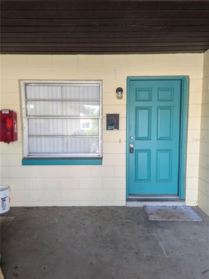 824 N SAINT CLAIR ABRAMS AVE, TAVARES, FL 32778 - Image d7787df2f82184ea5bbf268550dc4e75/3511971573