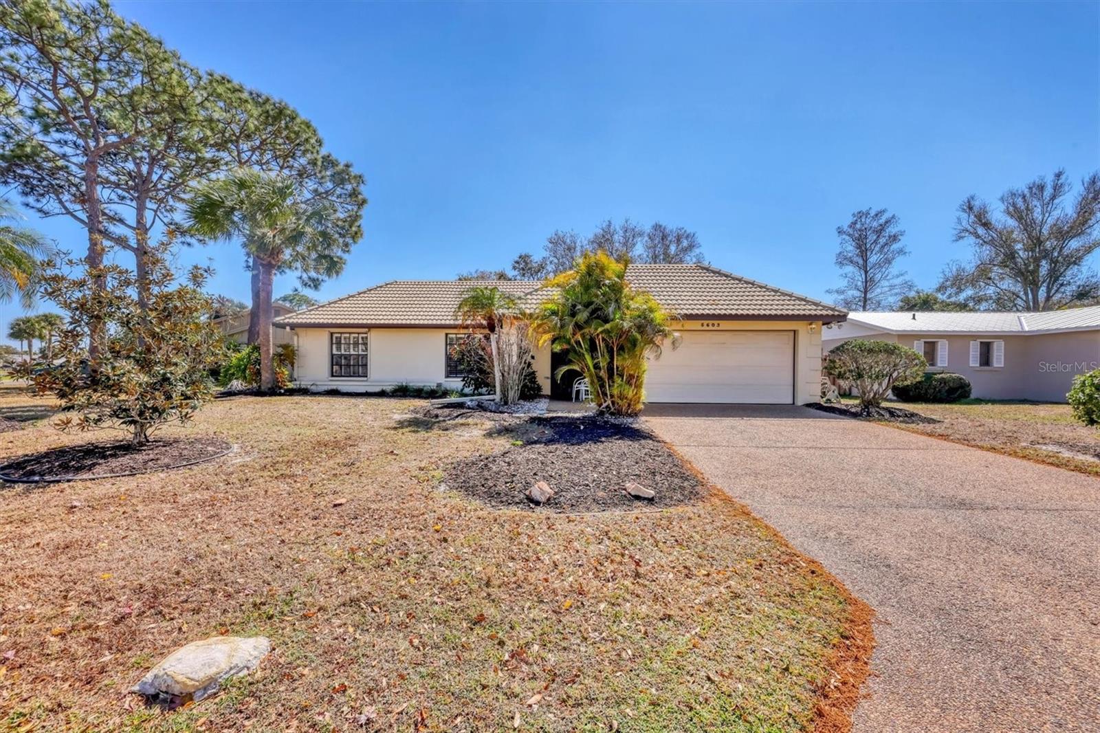 5603 CREEKWOOD DRIVE