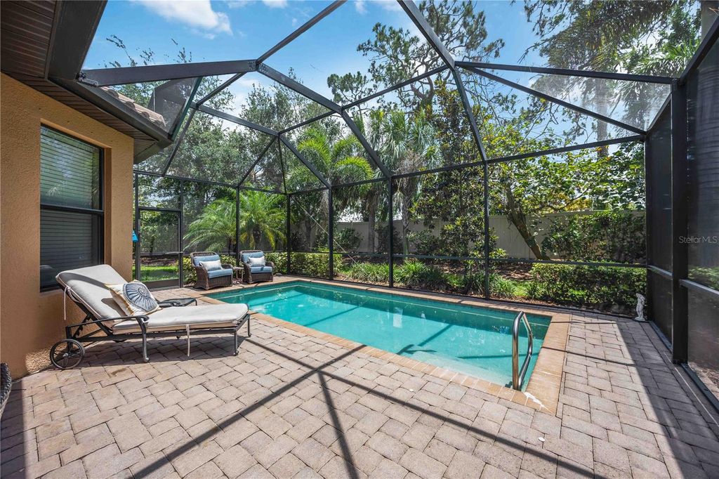 Photo of 5565 Sentiero Drive, Nokomis, FL 34275 (MLS # N6144370)