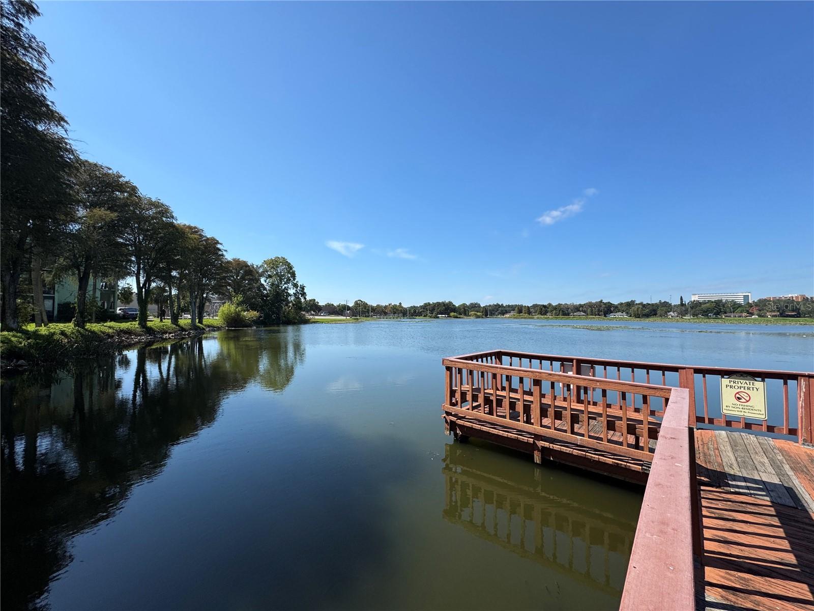 LAKESIDE VILLAGE CONDO I - Residential