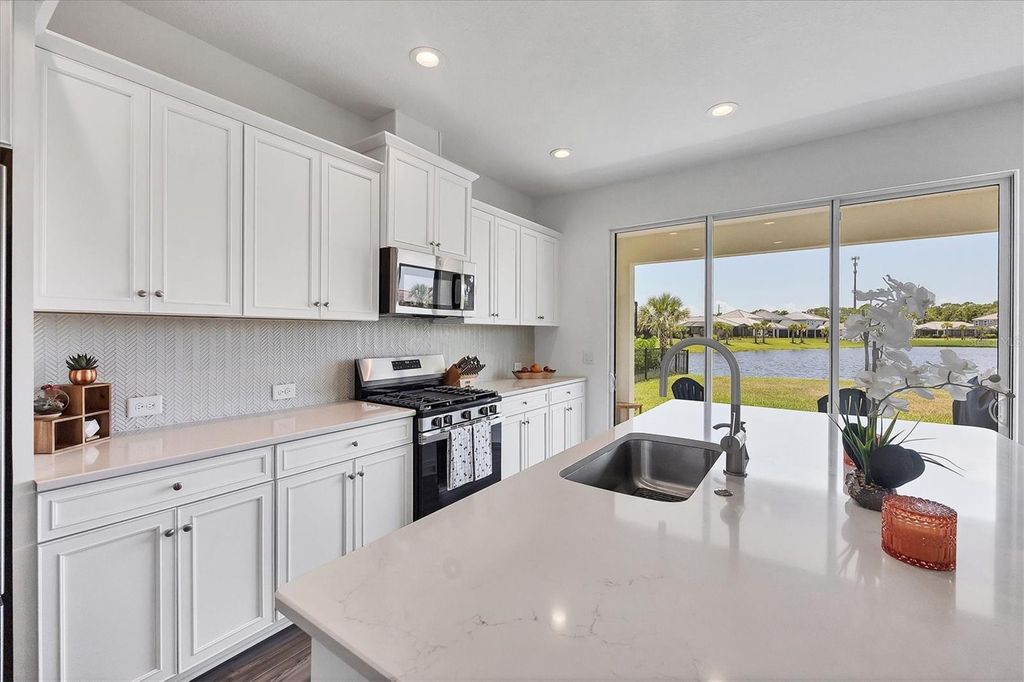 Photo of 9924 Crystal Isles Circle, Sarasota, FL 34241 (MLS # A4661760)
