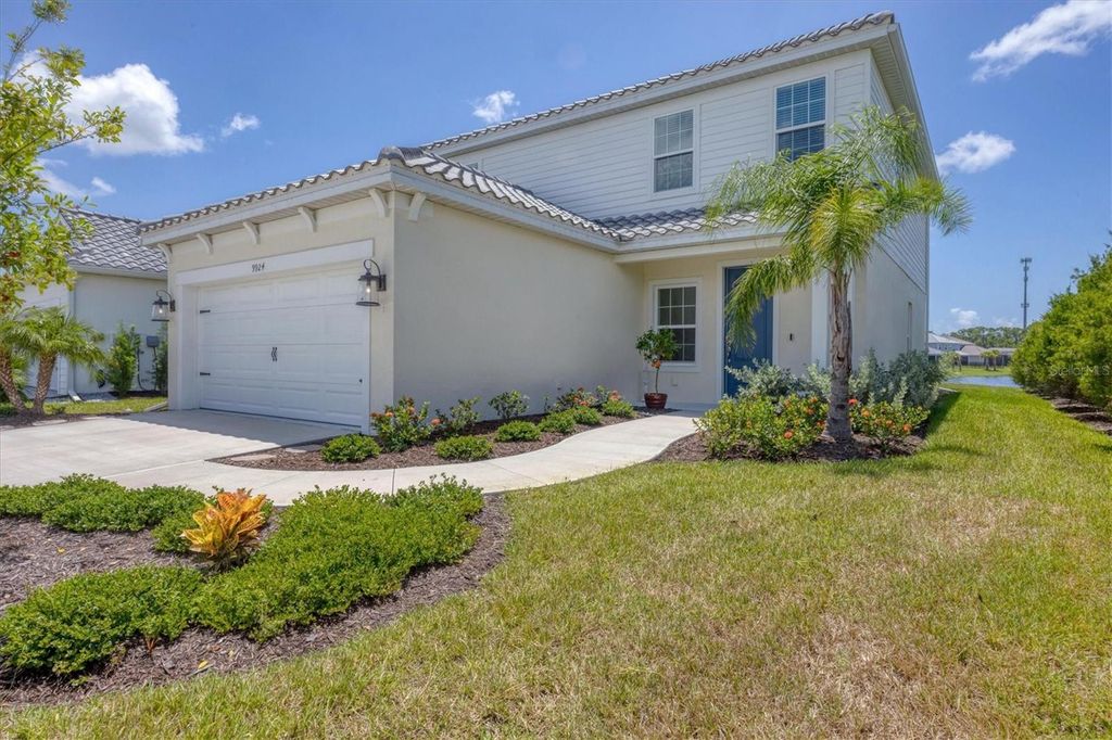 Photo of 9924 Crystal Isles Circle, Sarasota, FL 34241 (MLS # A4661760)
