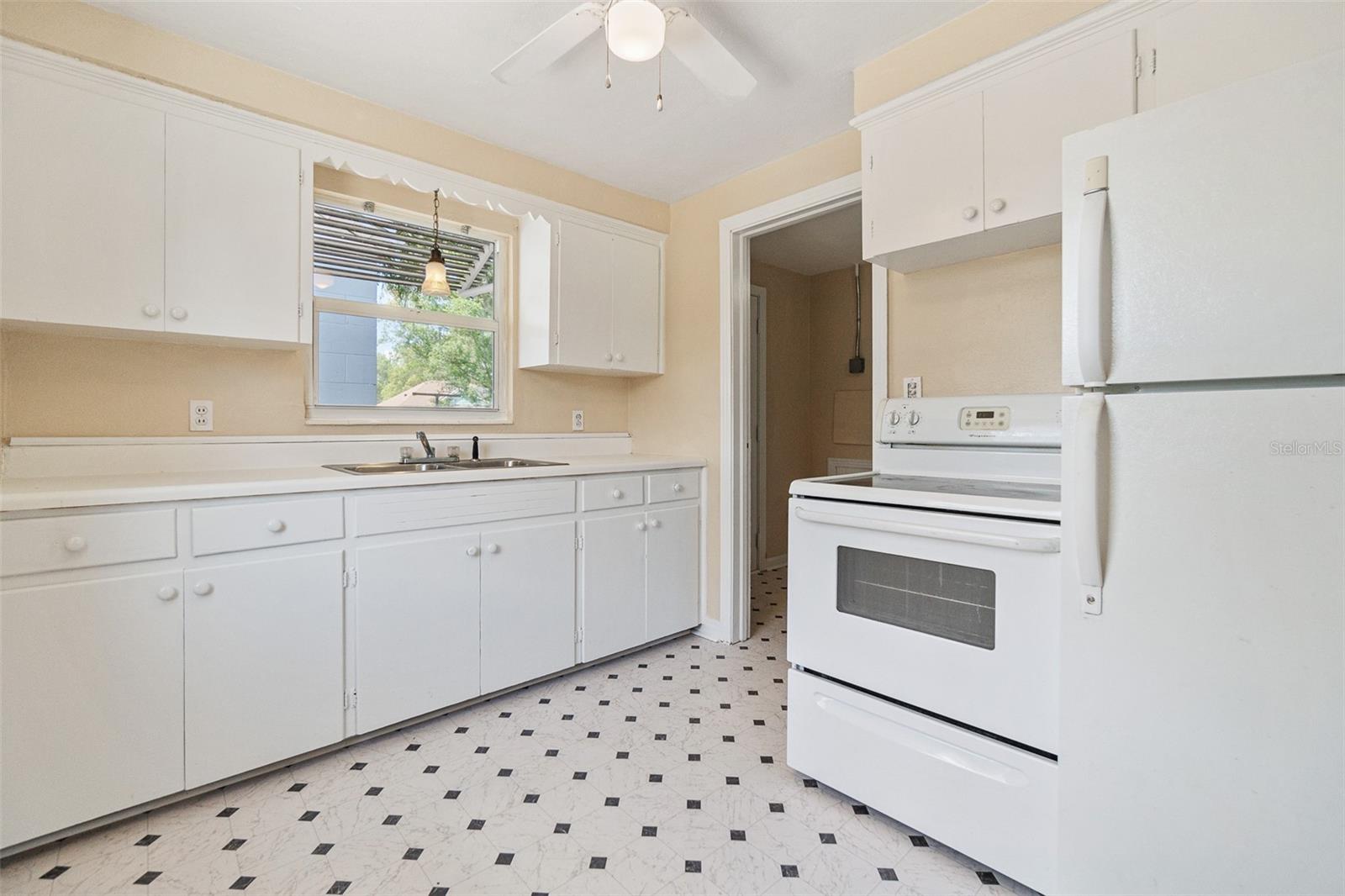 ST CLOUD - Residential Lease