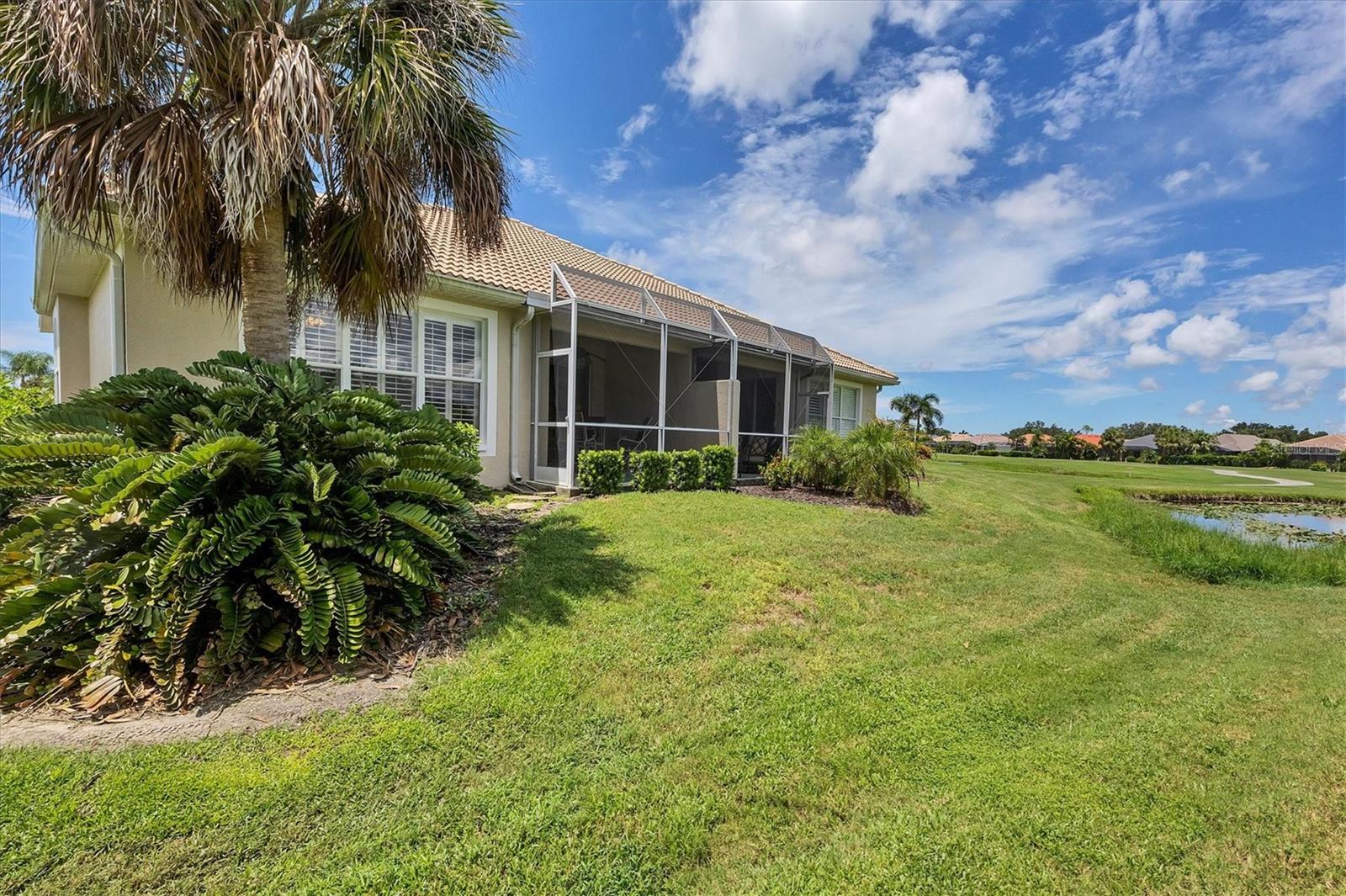 PELICAN POINTE GOLF & COUNTRY CLUB - Residential