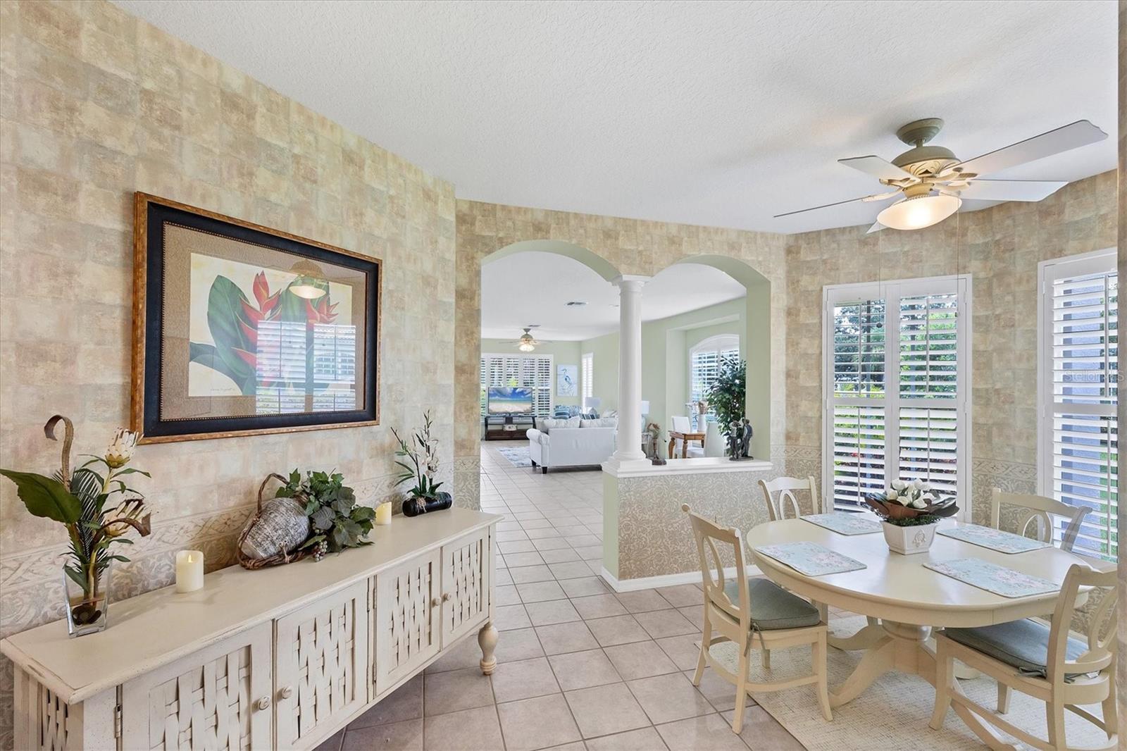 PELICAN POINTE GOLF & COUNTRY CLUB - Residential