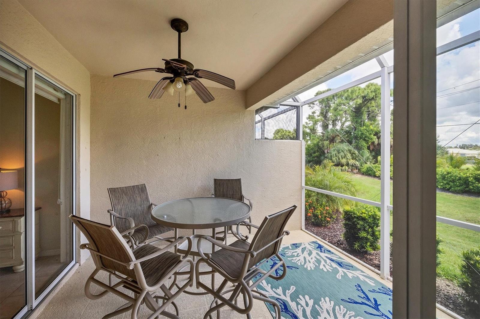 PELICAN POINTE GOLF & COUNTRY CLUB - Residential