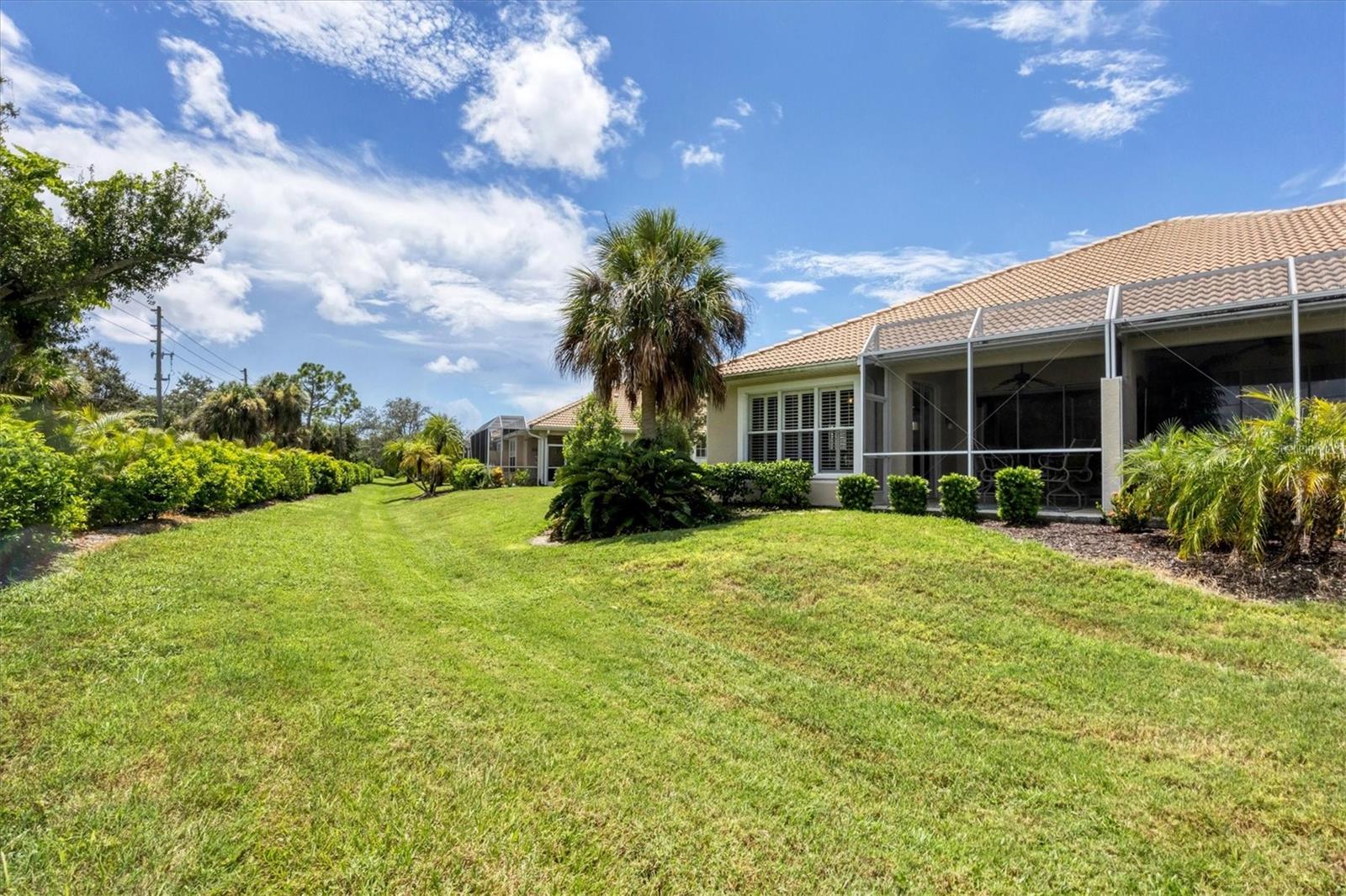 PELICAN POINTE GOLF & COUNTRY CLUB - Residential